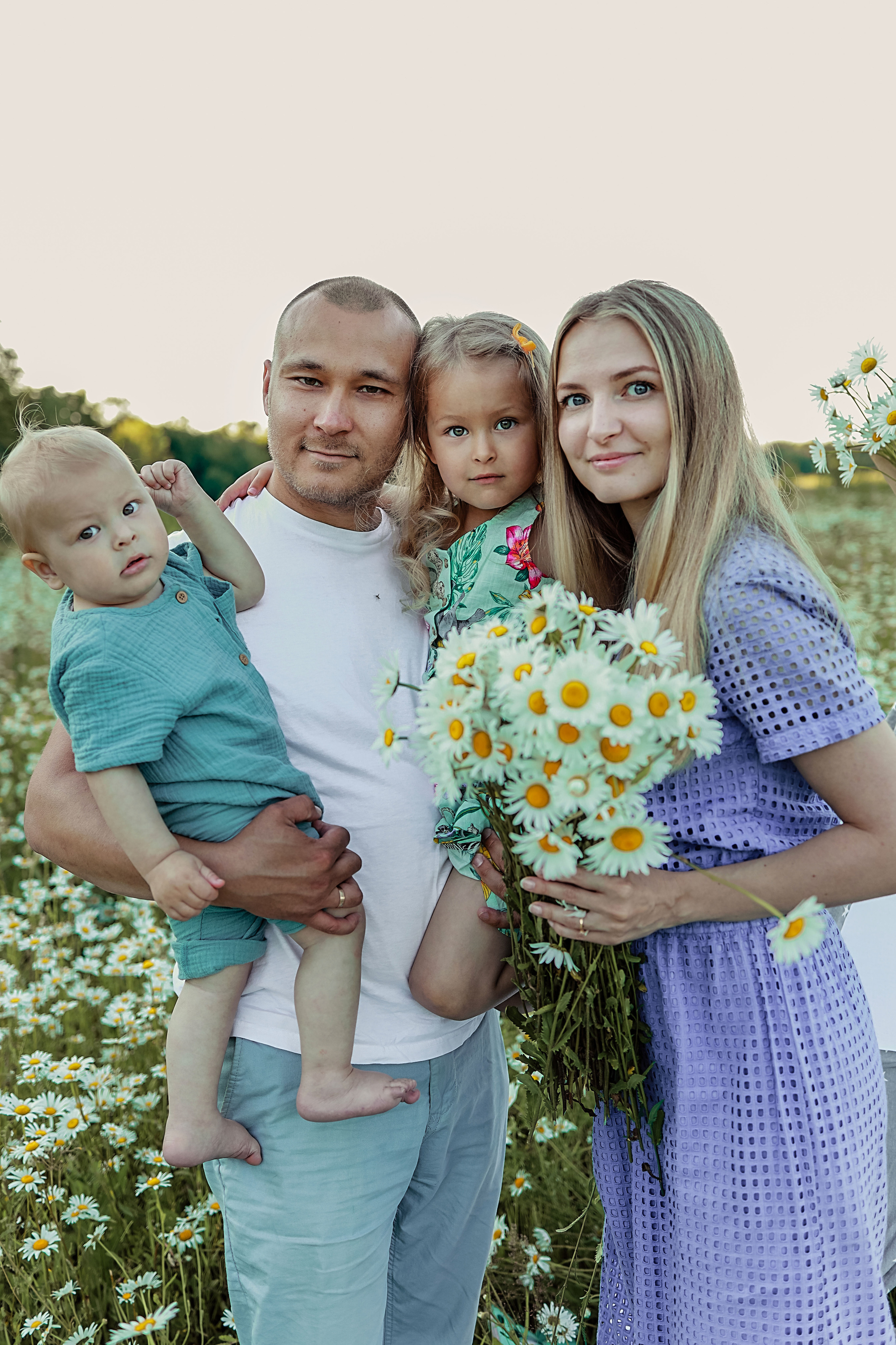 Фотосессия в ромашках. Иванова Ирина Свадебный и семейный фотограф г. Уфа