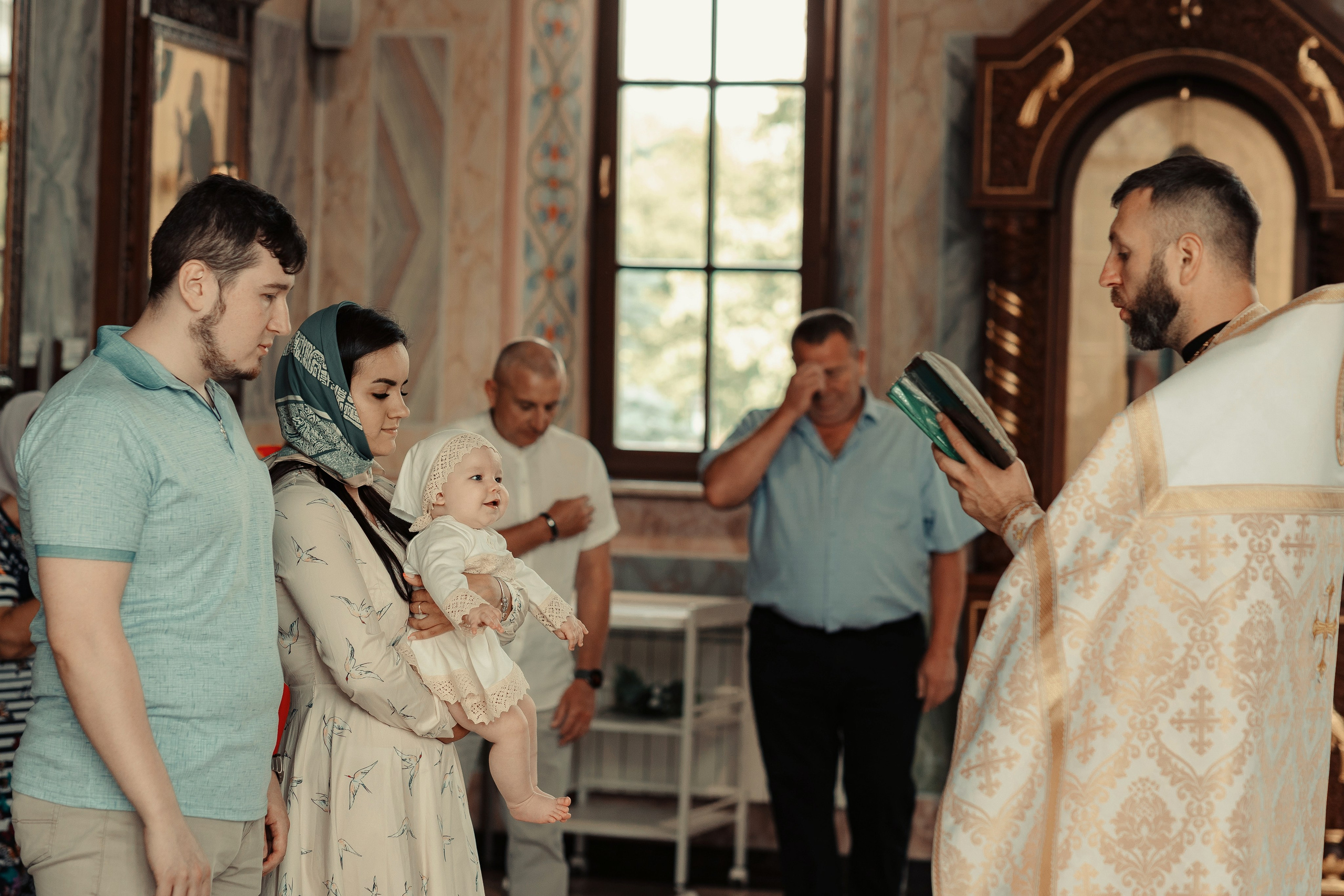 Фото съемка таинства крещения в Нижнем Новгороде. Алексей Шаров — свадебный и репортажный фотограф в Нижнем Новгороде