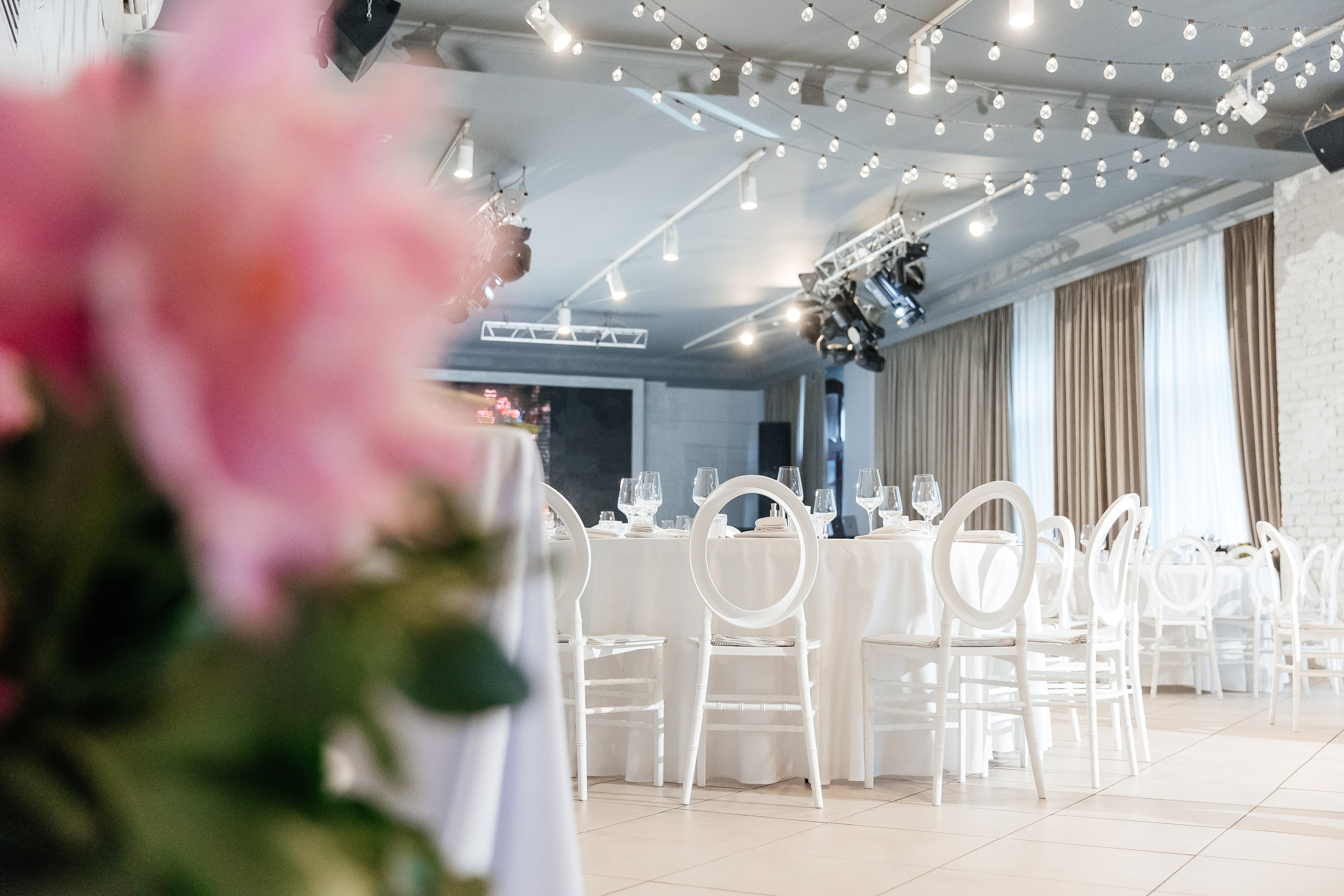 2023-06-23 Выпускной МБОУ СОШ № 10. Фотограф в Красноярске