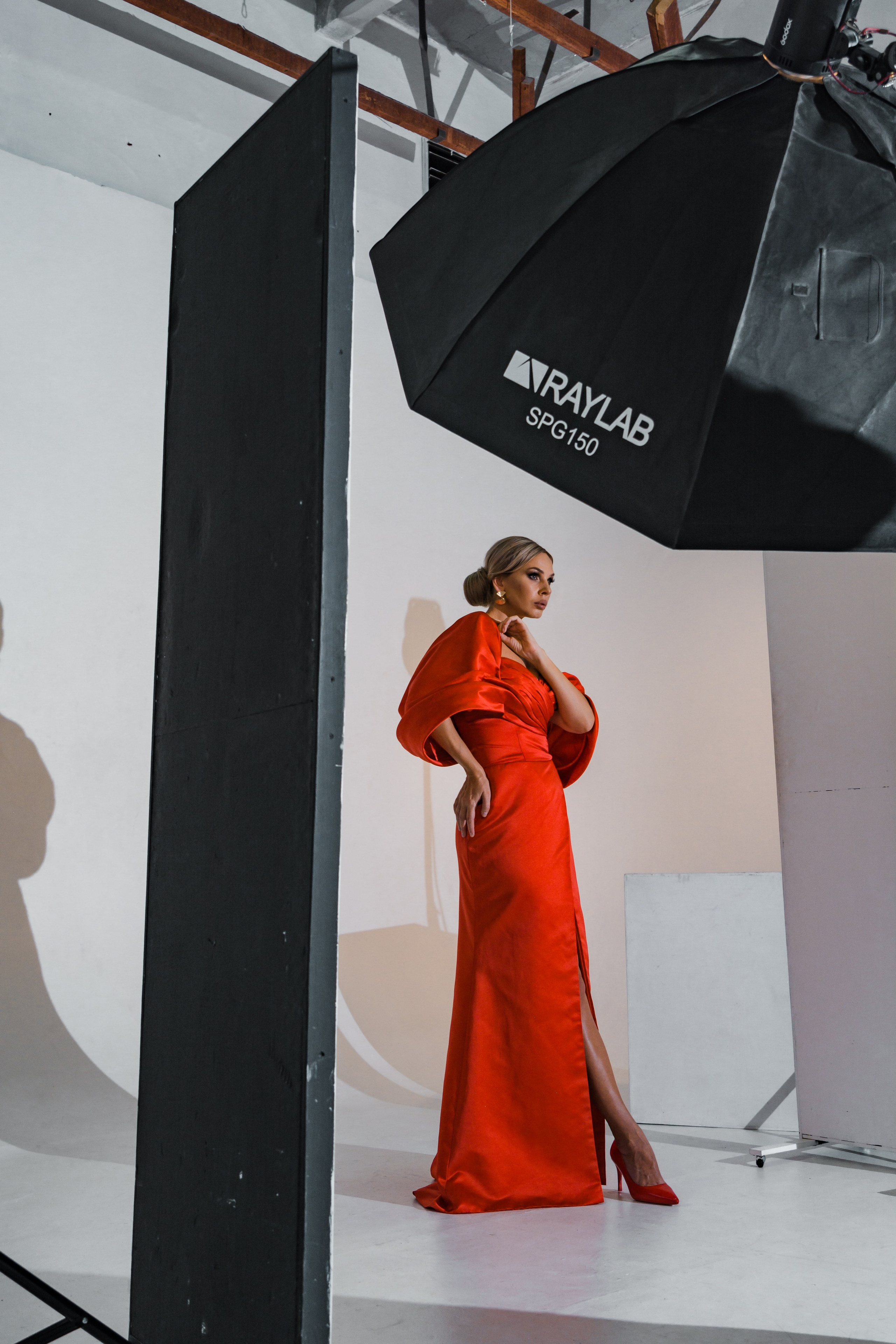 Фэшн-съёмка участниц Миссис Бизнес Гатчина 2023. Портретный фотограф в Санкт-Петербурге Дмитриева Наталия