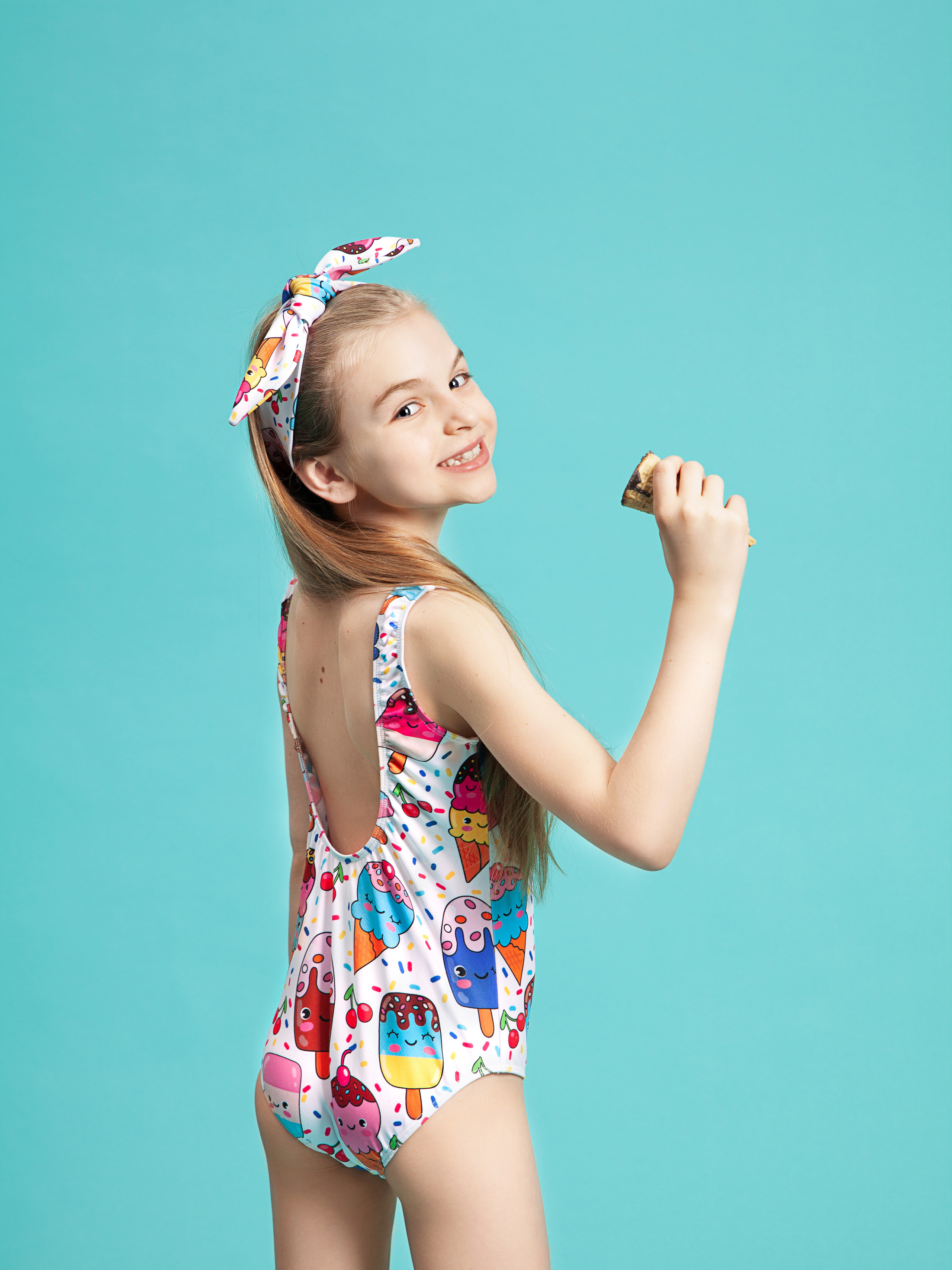 На бумажном фоне. Фотограф в Москве Наталья Антипина