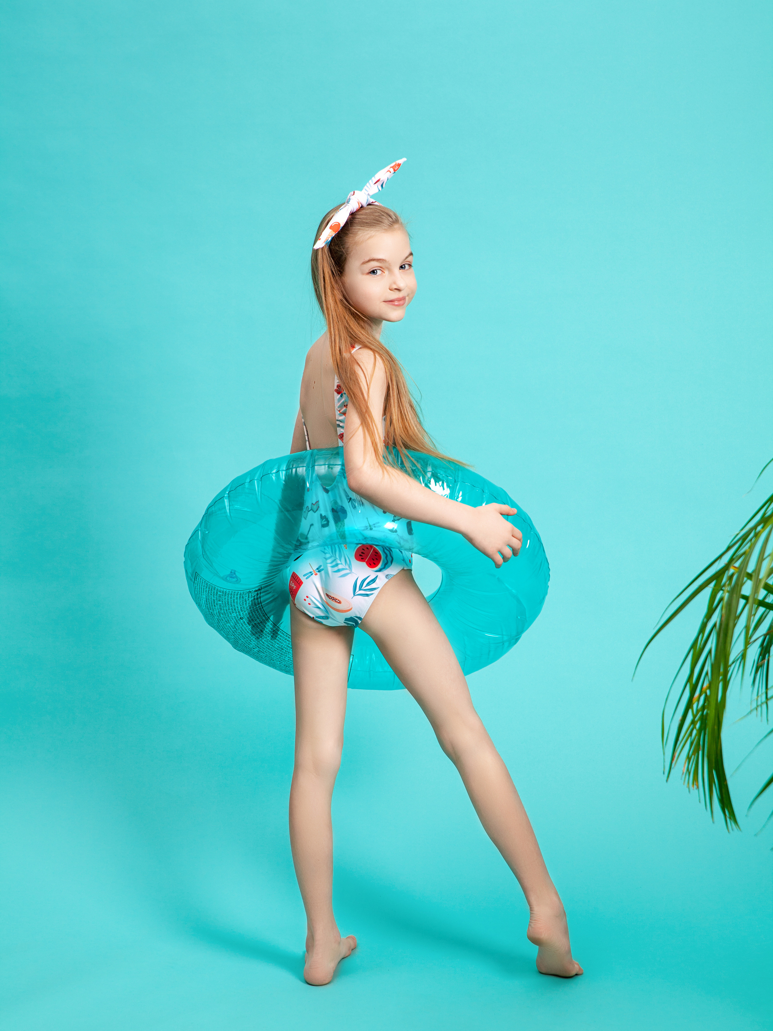 На бумажном фоне. Фотограф в Москве Наталья Антипина