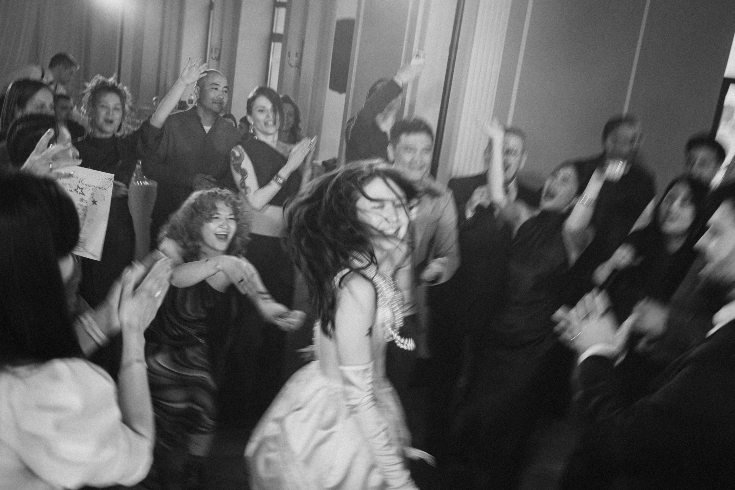 Игорь и Аида. Свадебные фотографы в г. Сургут Маркова Наталья и Замахина Елена