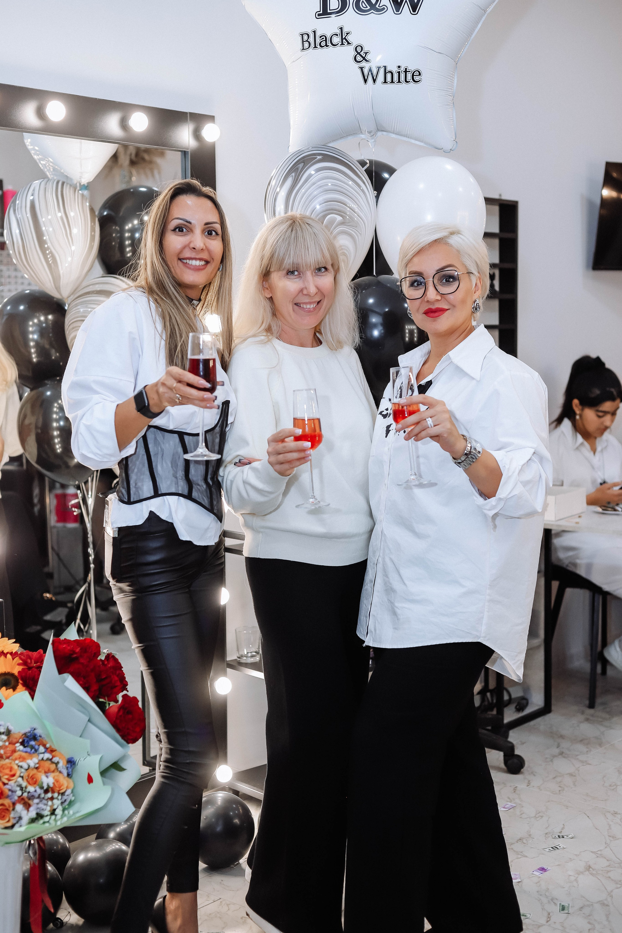 Открытие салона Black&White. Женский/Детский фотограф в Симферополе Вероника Слепогина