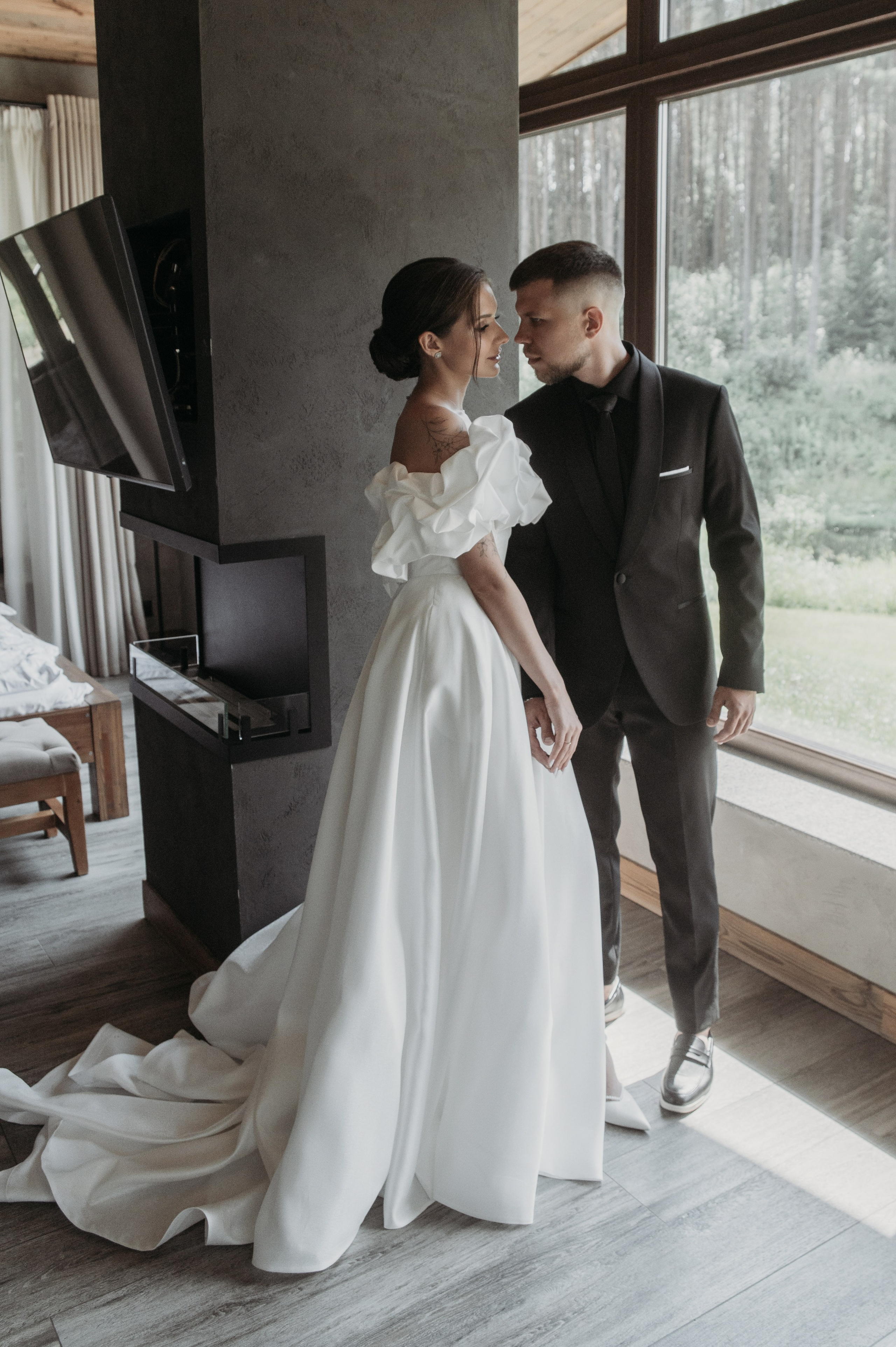 Свадебная фотосессия с утром невесты и красивым свадебным банкетом. Свадебный фотограф в Твери, Москве и Санкт-Петербурге Денисова Екатерина