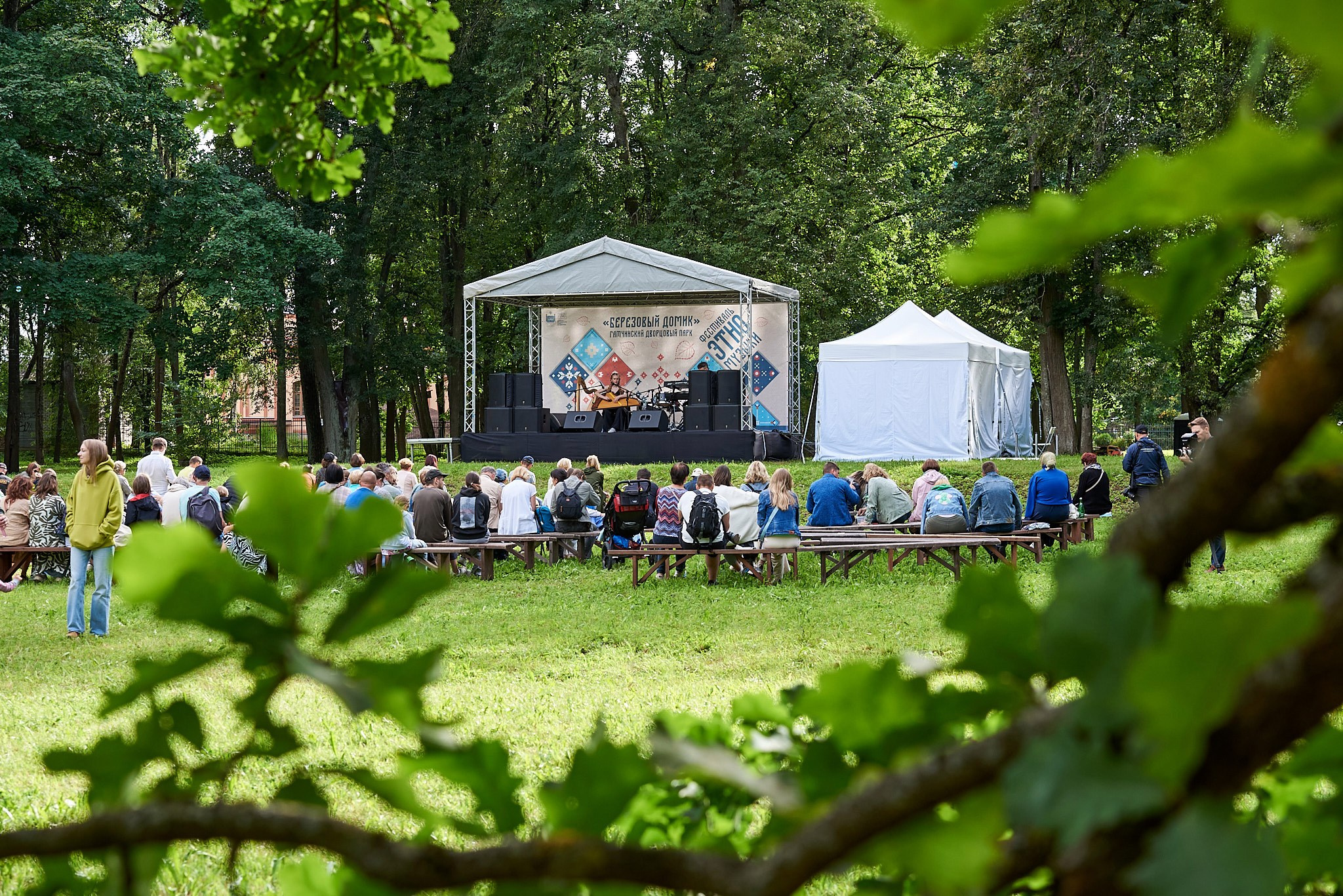 Березовый домик, фестиваль этно музыки. Иван Ступа, репортажный фотограф в Санкт-Петербурге и Ленинградской области