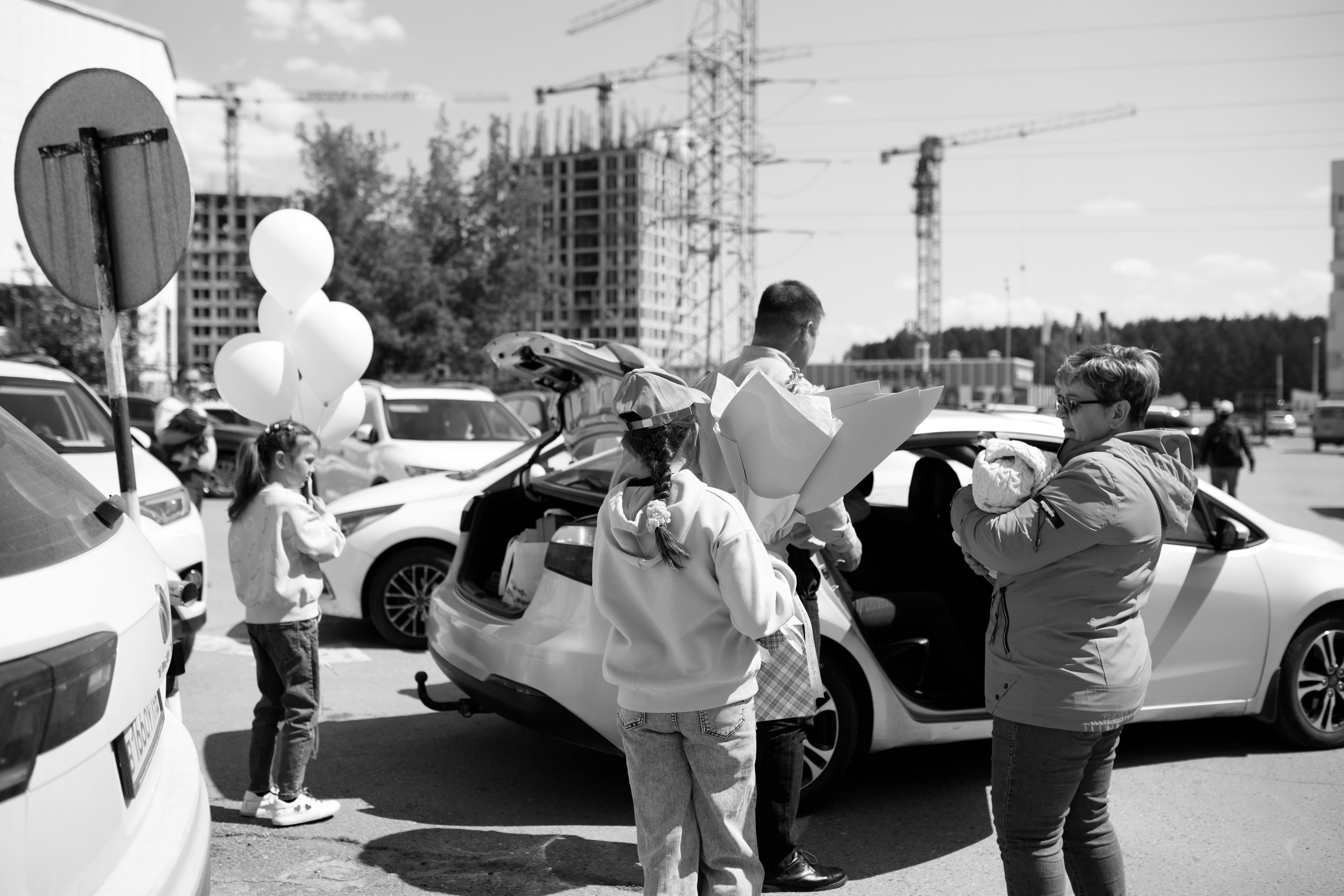 Съемка выписки из роддома. Фотограф в Уфе Ирина Идрисова