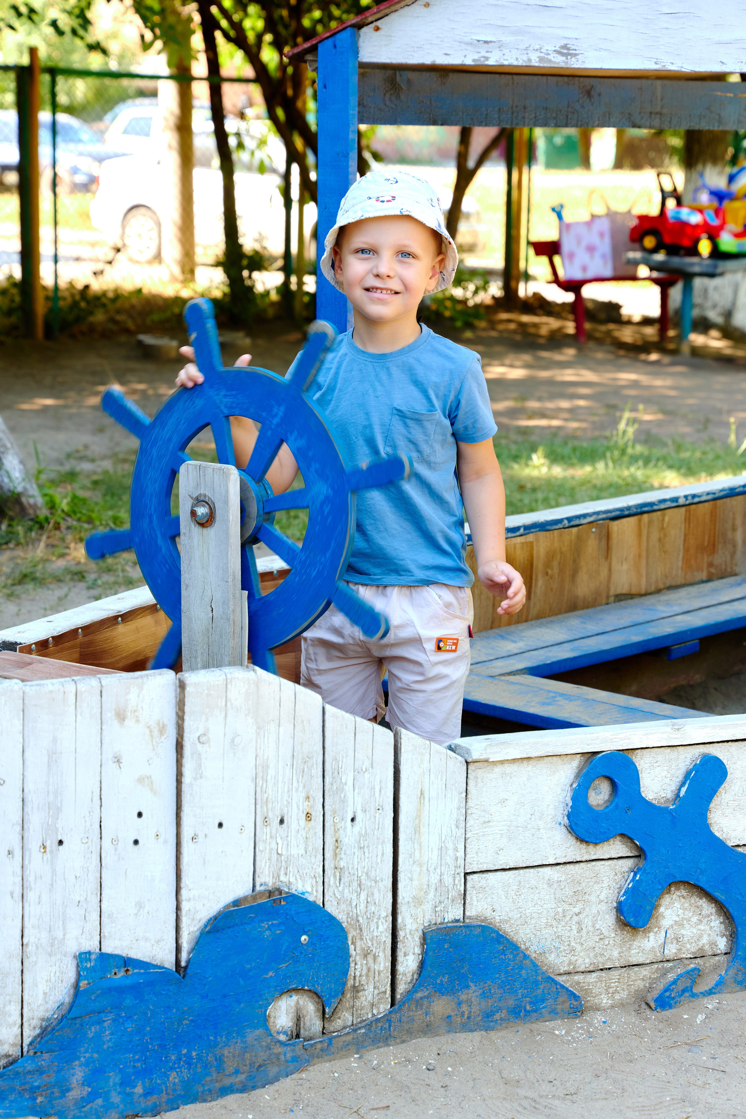 Пример летней съёмки в детском саду № 92 младшая группа Ромашки. Фотограф Выпускные альбомы Таганрог Сергей Коробченко