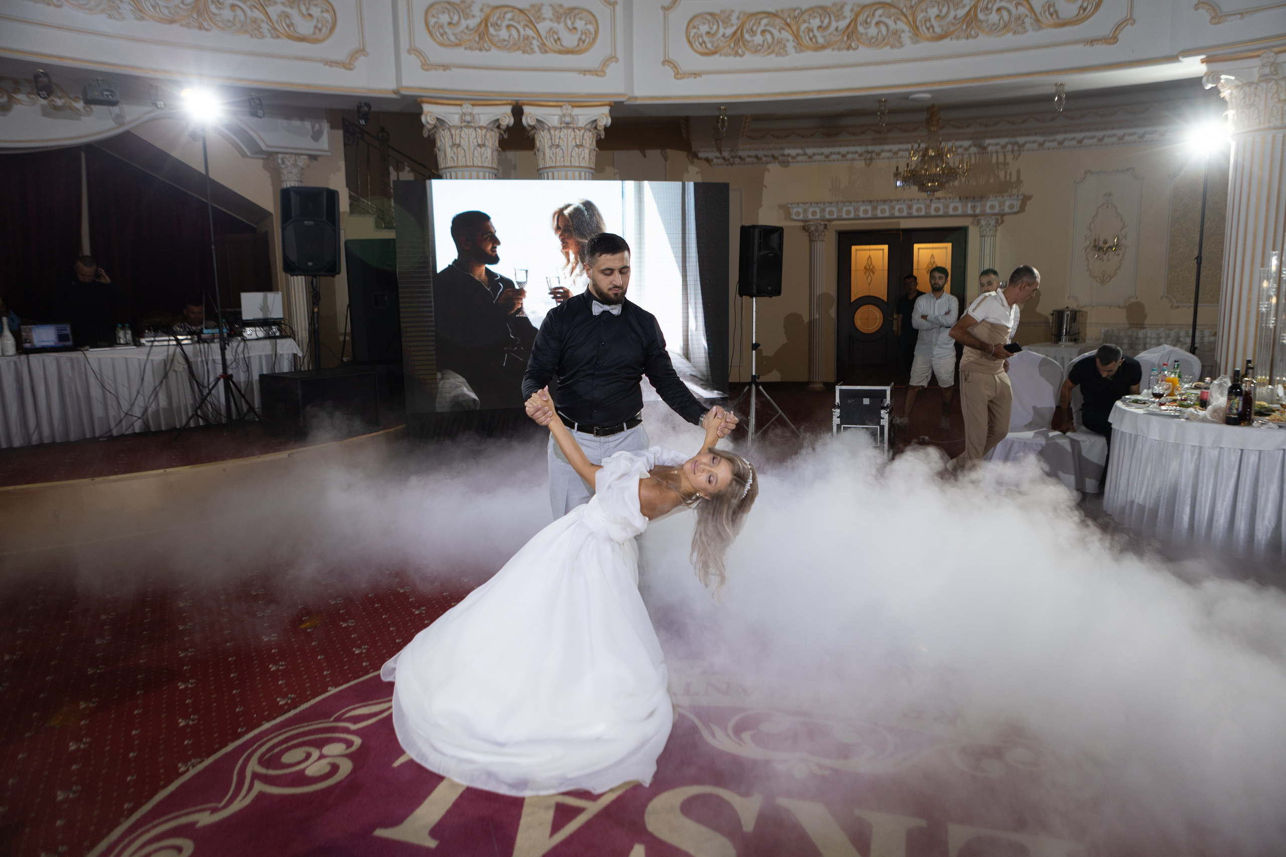 Свадебный фотограф Уфа — Руслан ГабдлисламовЖивые эмоции, красивые кадры, воспоминания на всю жизнь.Работаю по всей Республике Башкортоста. Свадебный фотограф Уфа Руслан Габдлисламов