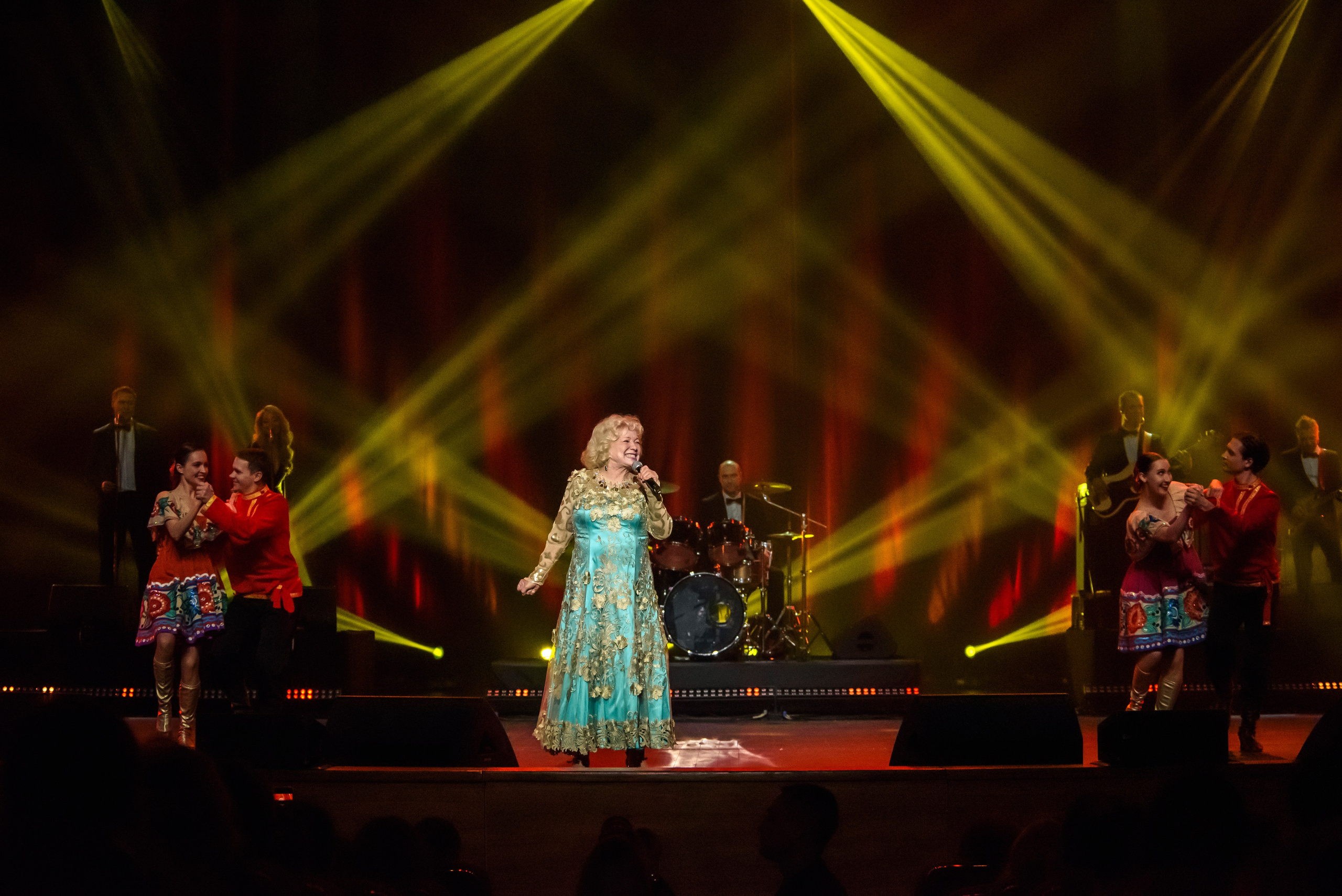 Лариса Рубальская «40 лет с песней по жизни» — Крокус Сити Холл. Бренд-фотограф для экспертов и блогеров в Москве Влада Горбовская