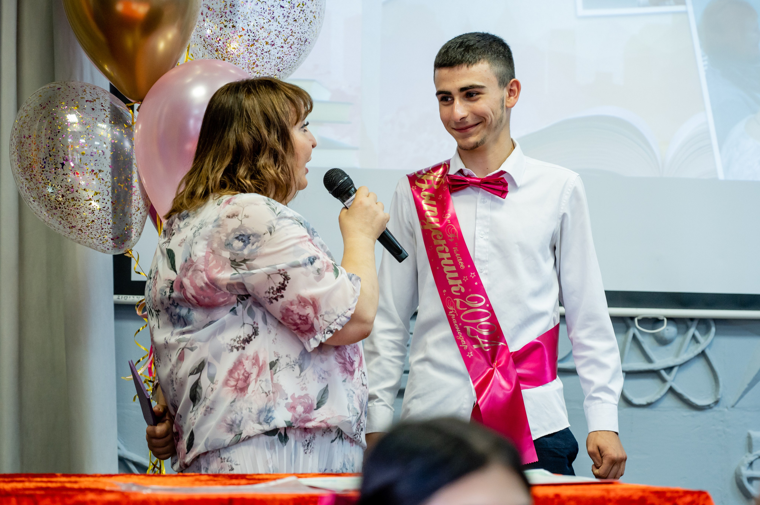 Фотограф на вручение аттестатов. Вячеслав Скрипник Фотограф Краснодар