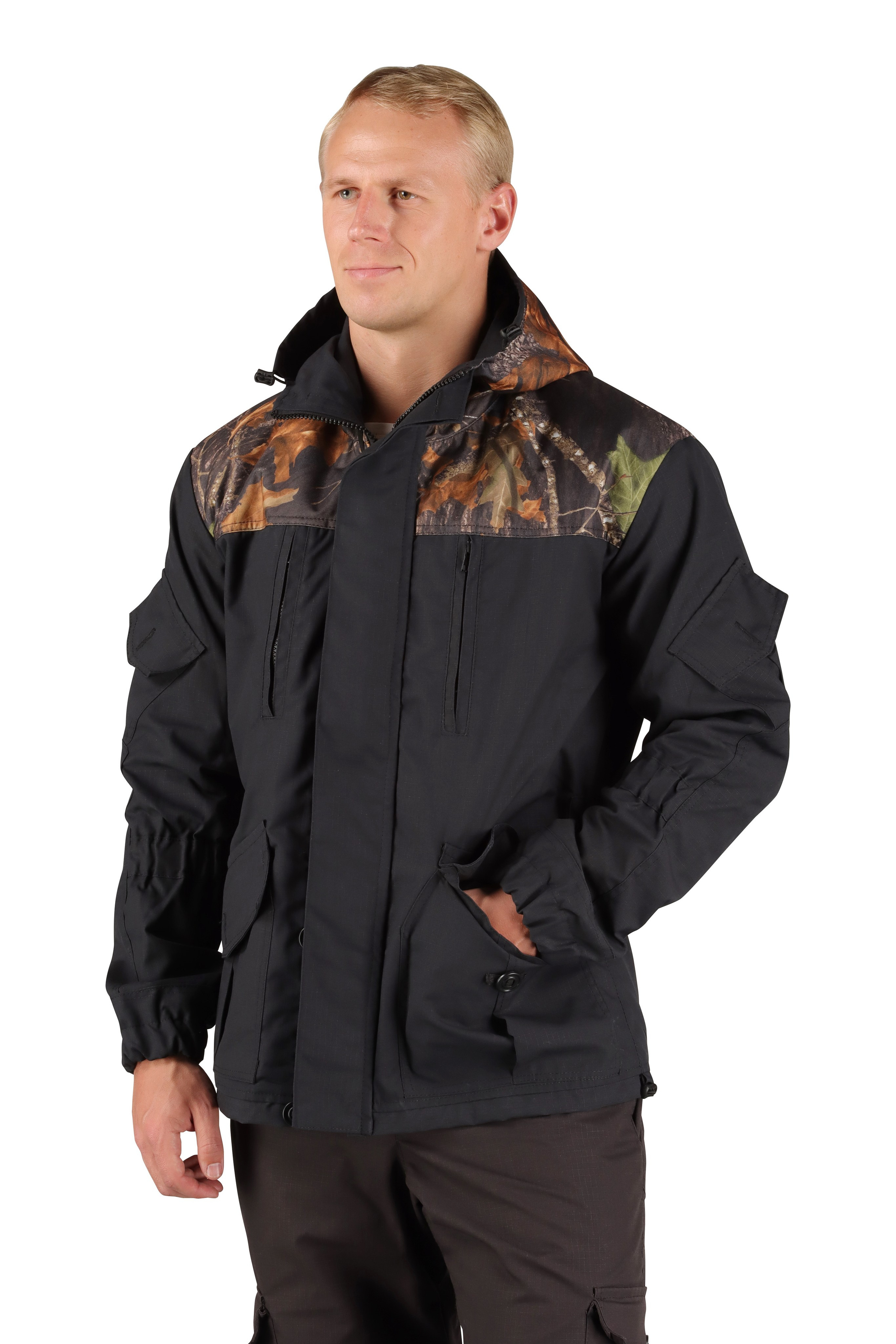 Михаил, 186 рост, 50-52. KED Production — продакшн из СПб. Создаём фото, видео и контент, который помогает брендам и селлерам продавать больше