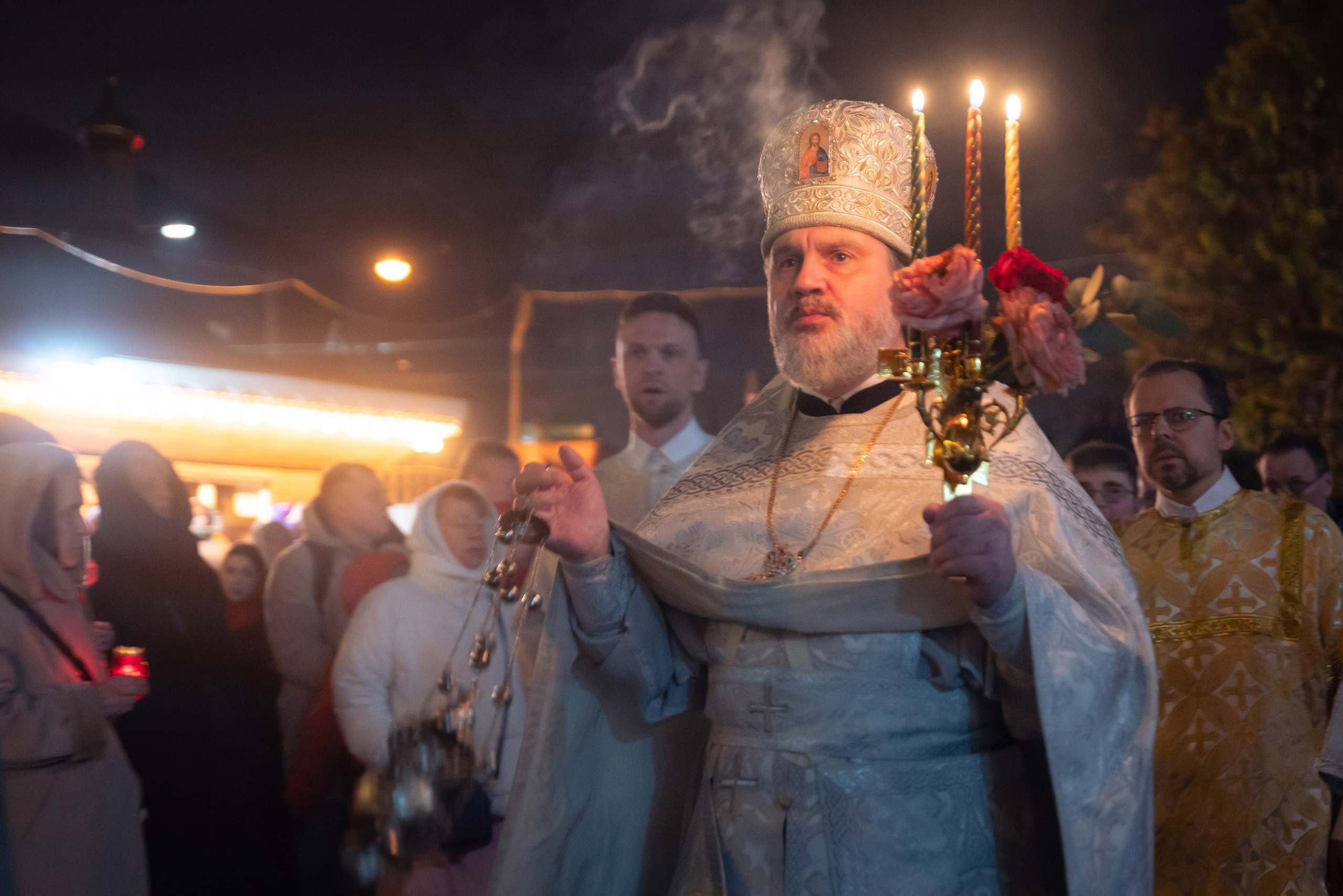 Богородский храм. Пасха. Полунощница, Божественная литургия. Антон и Татьяна Денисенко — В храме