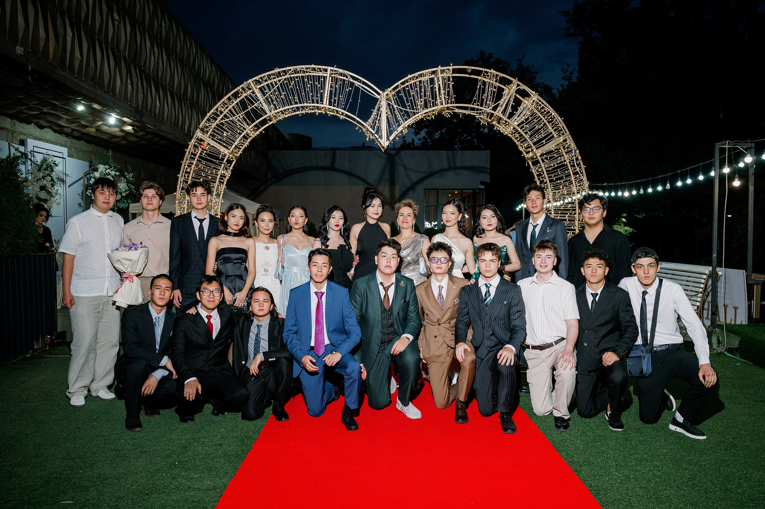 Выпускной — 11А, 2025. Фотограф в Алматы — Алексей Коньков | Репортаж, свадьбы, портреты