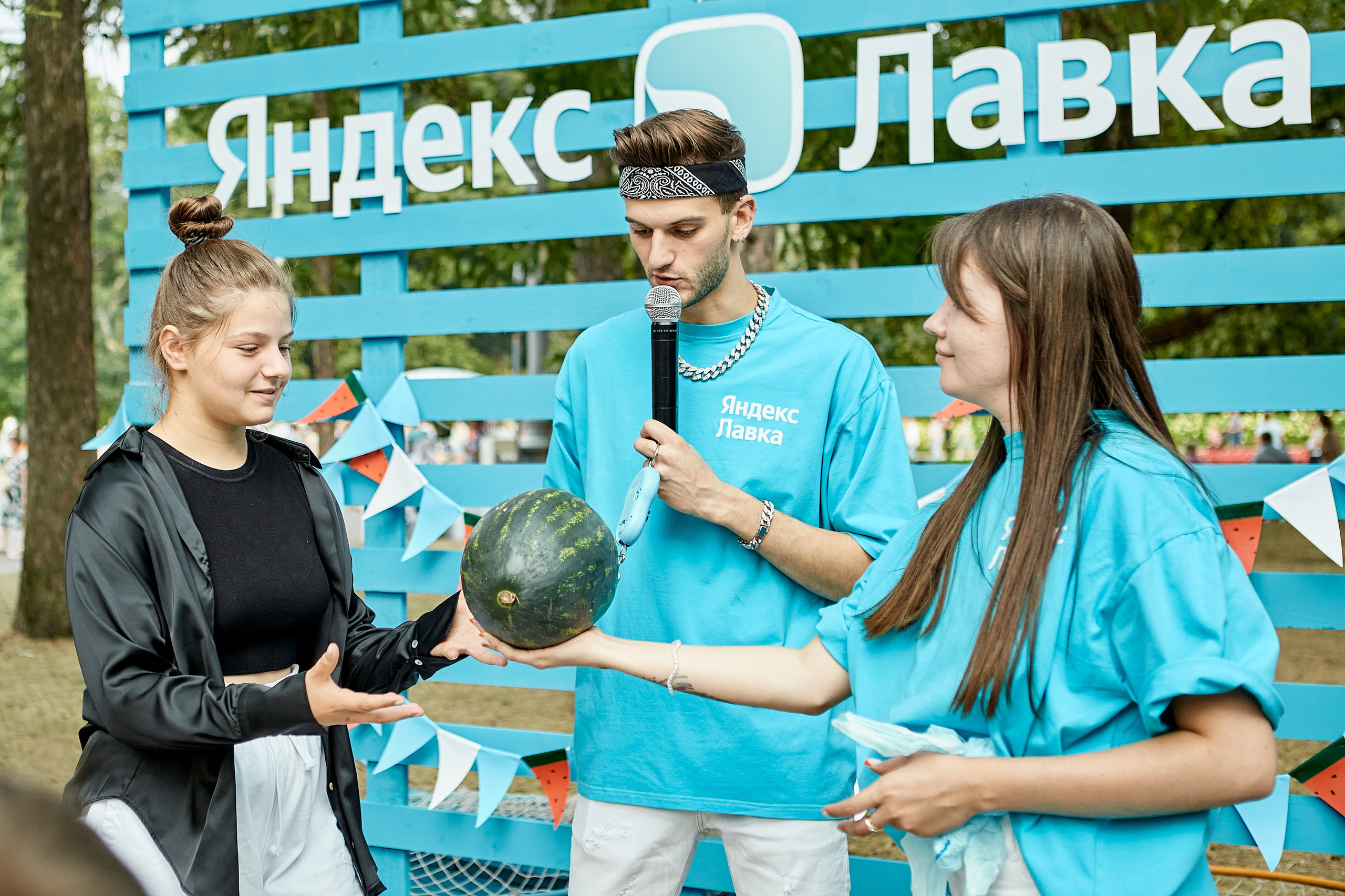 ЯНДЕКС ЛАВКА «АРБУЗНАЯ ФЕЕРИЯ». Фотограф Андрей Егоров