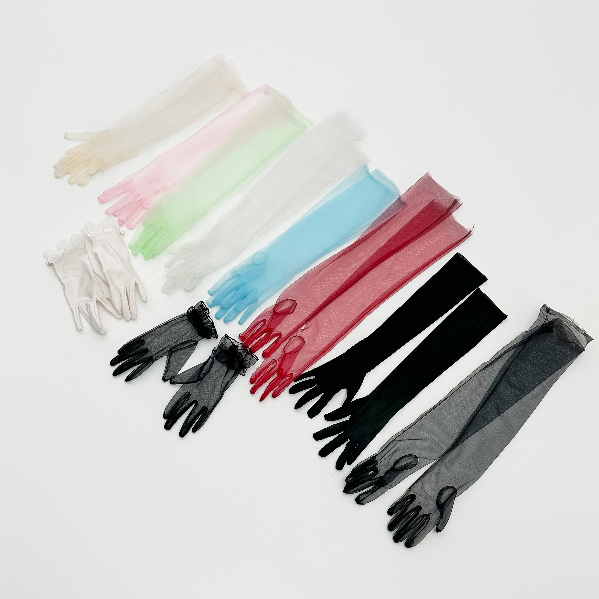 Перчатки сетки 200 руб/час | Залоговая стоимость - 500 руб 