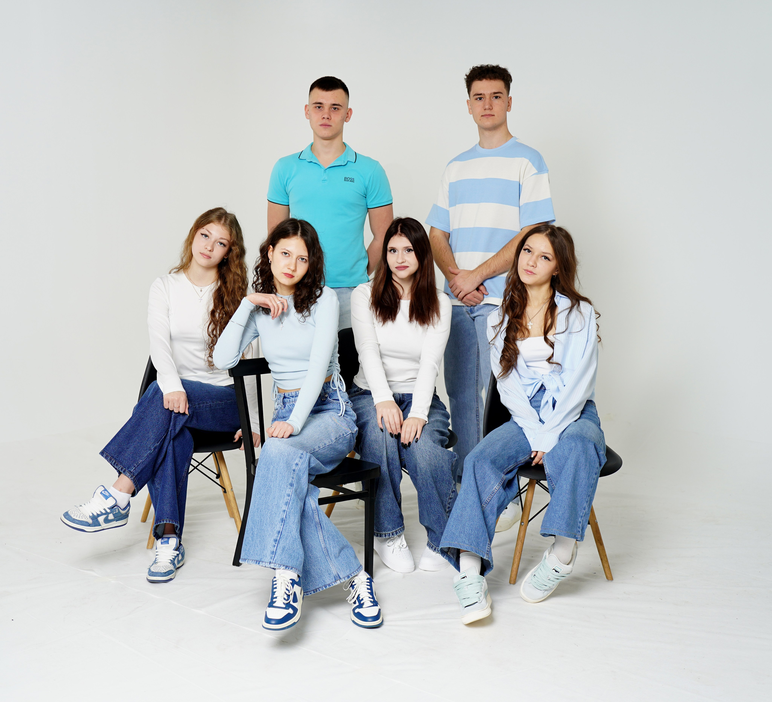 Образы. MEMENTO.Выпускные альбомы, школьные, юбилейные и другие книги. Ростов-на-Дону