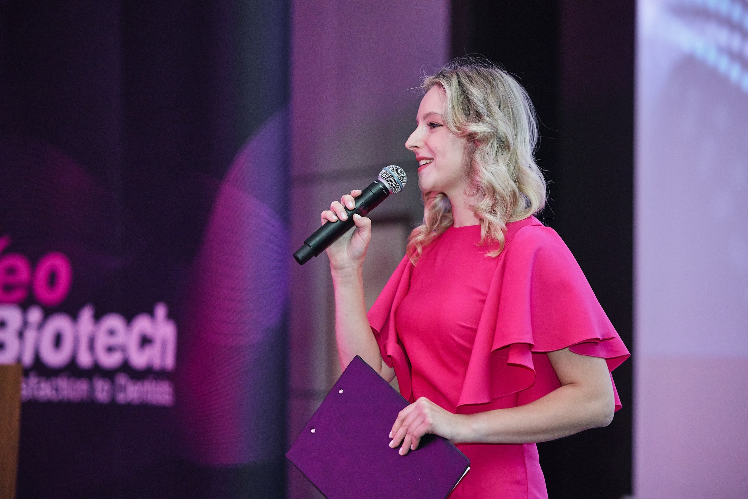 Конгресс имплантологов Neo Biotech 2025. Антон Артюшин, портретный фотограф. Москва