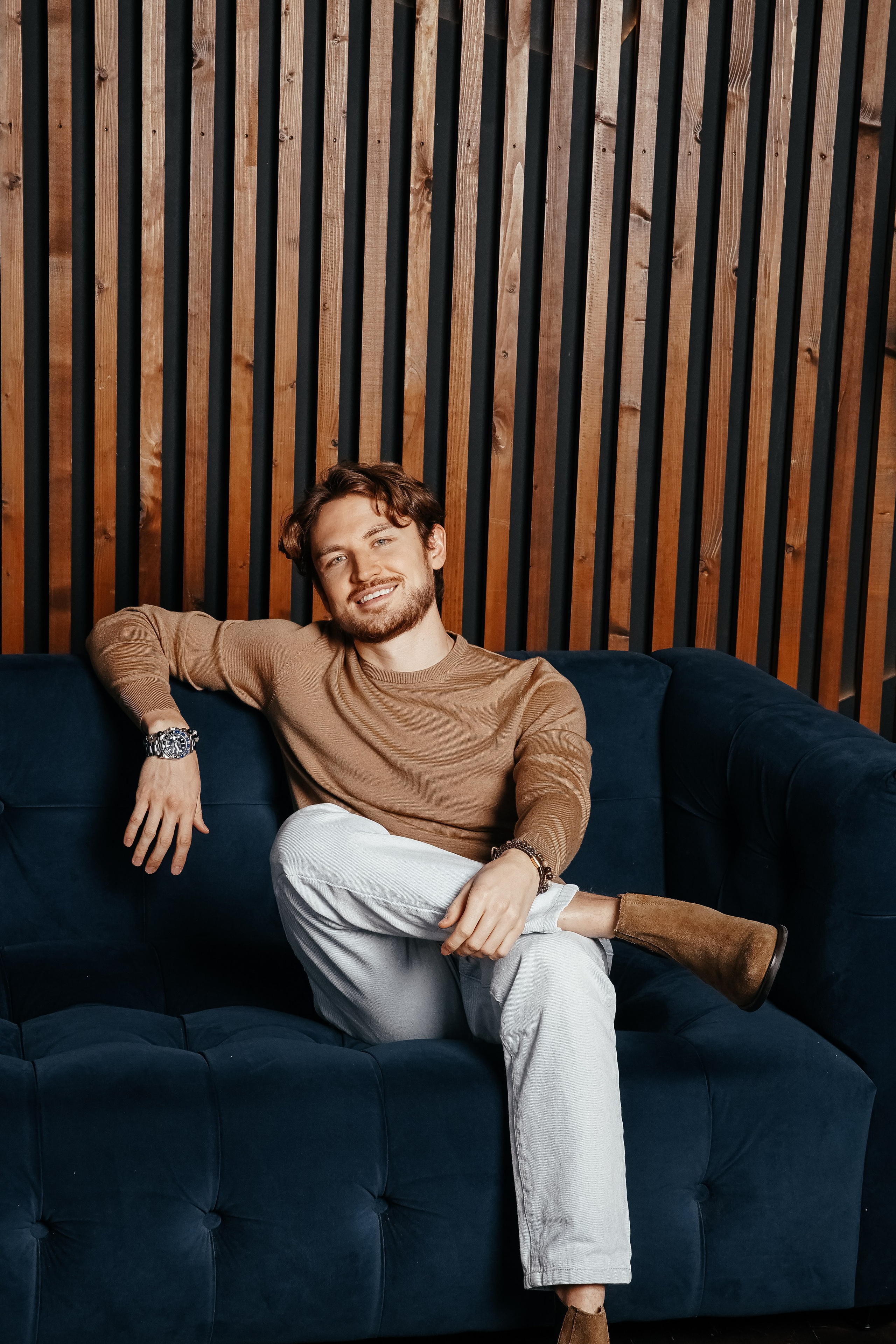 Business. AMODEO STUDIO