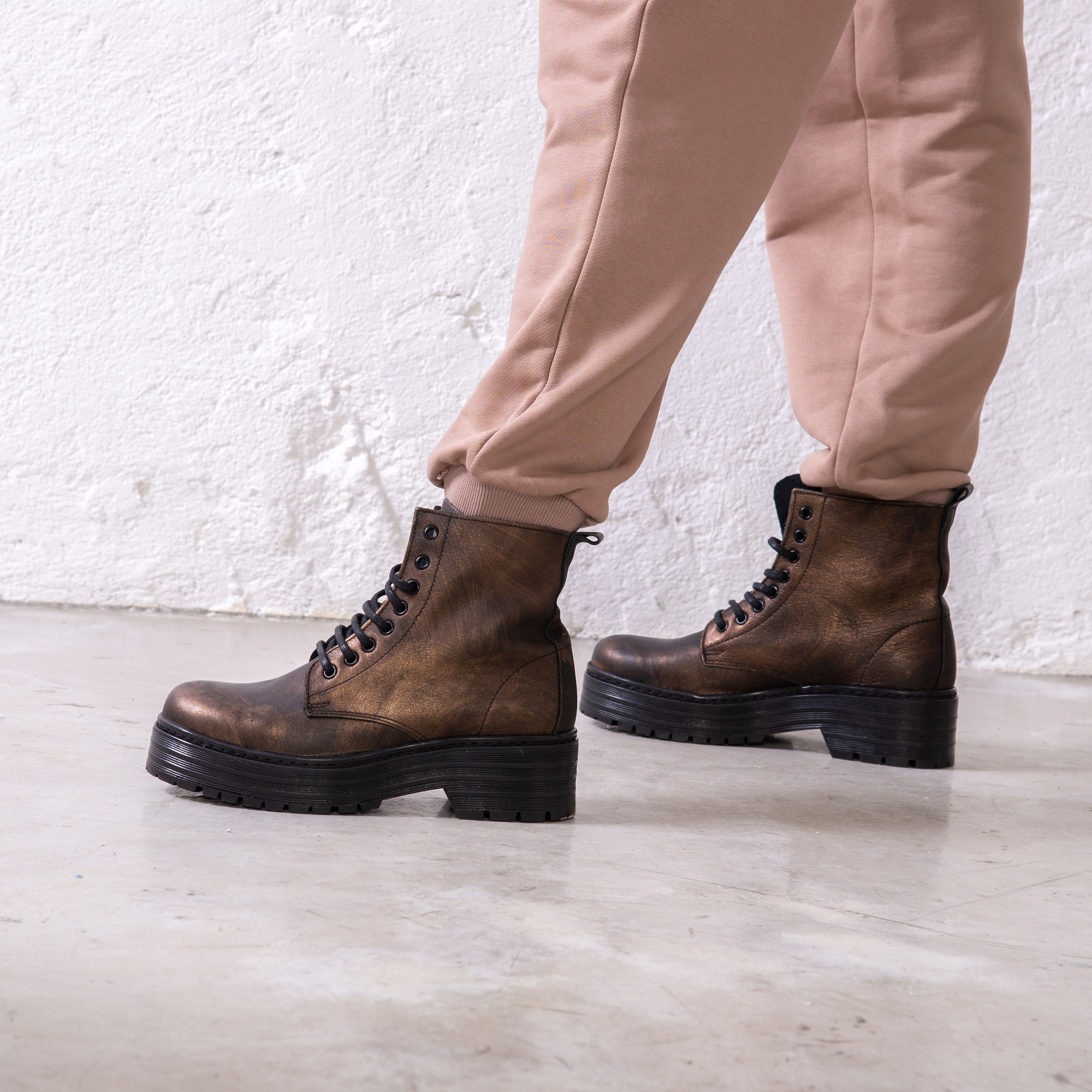 Съемка для бренда обуви. Фотограф Юлия Зимина