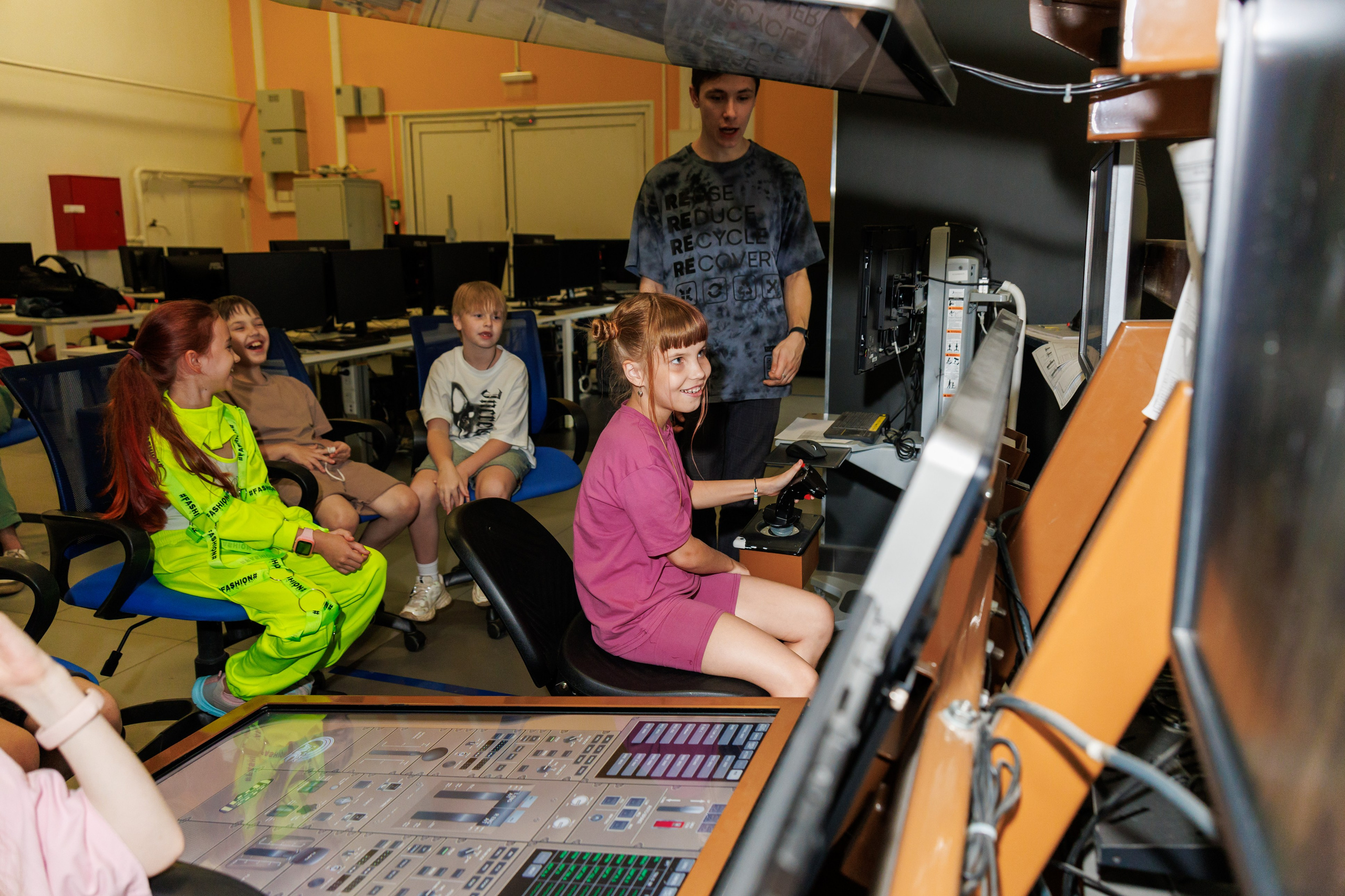 День Рождения в Технопарке. Фотограф в Москве Дмитрий Емельянов