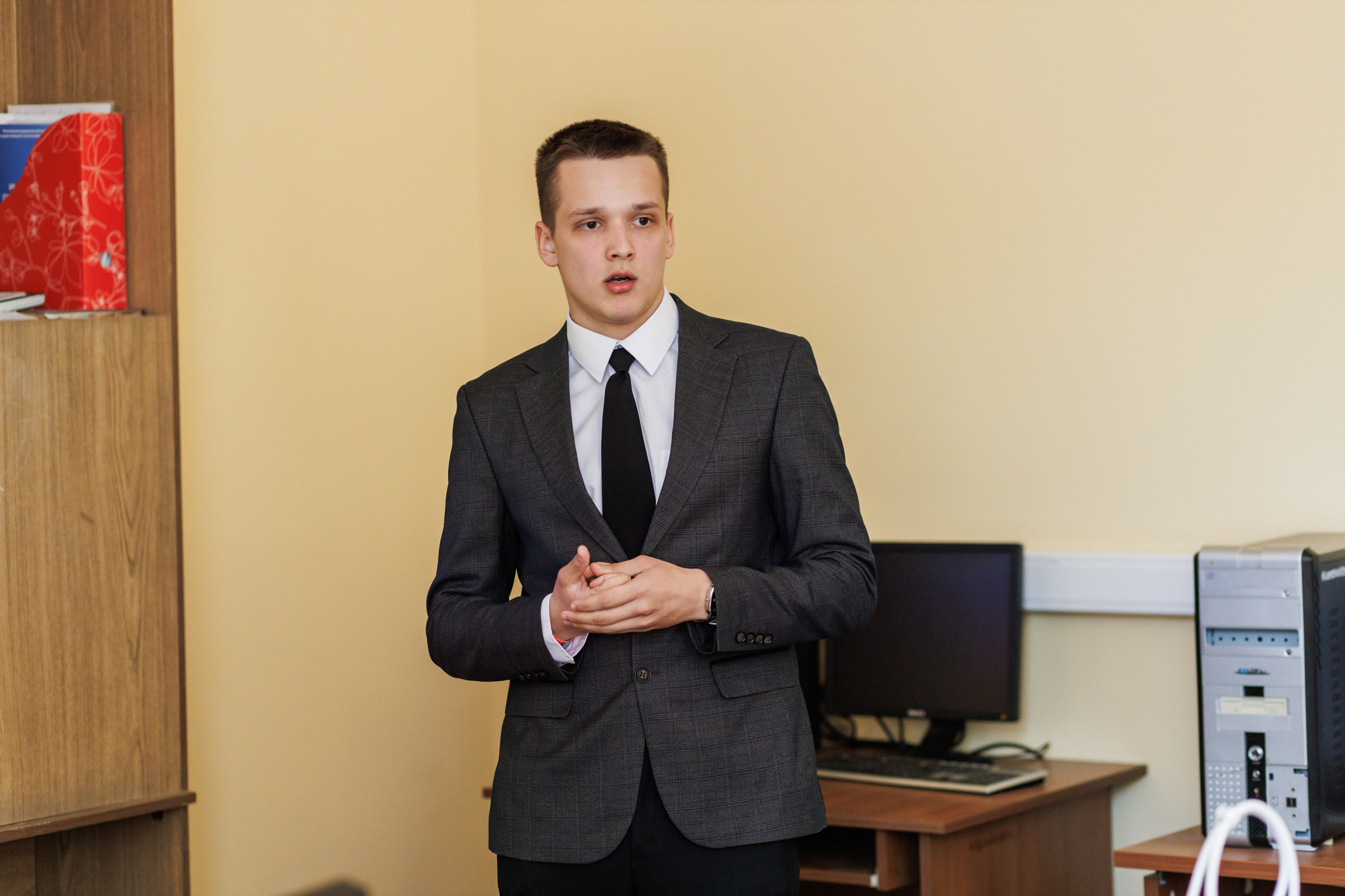 МАЭФ 2025. Фотограф в Москве Дмитрий Емельянов