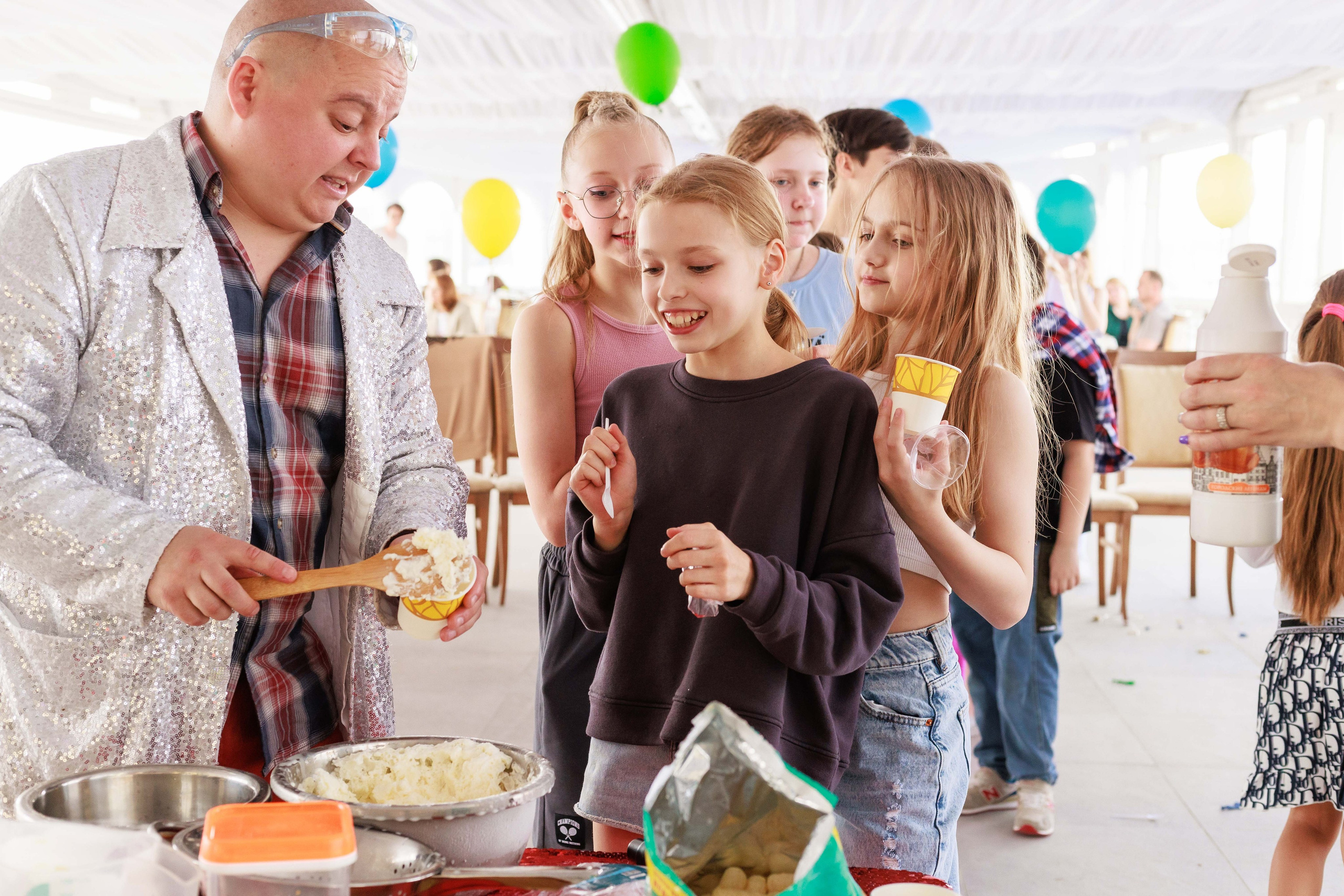 Выпускной 4 класс. Фотограф в Москве Дмитрий Емельянов