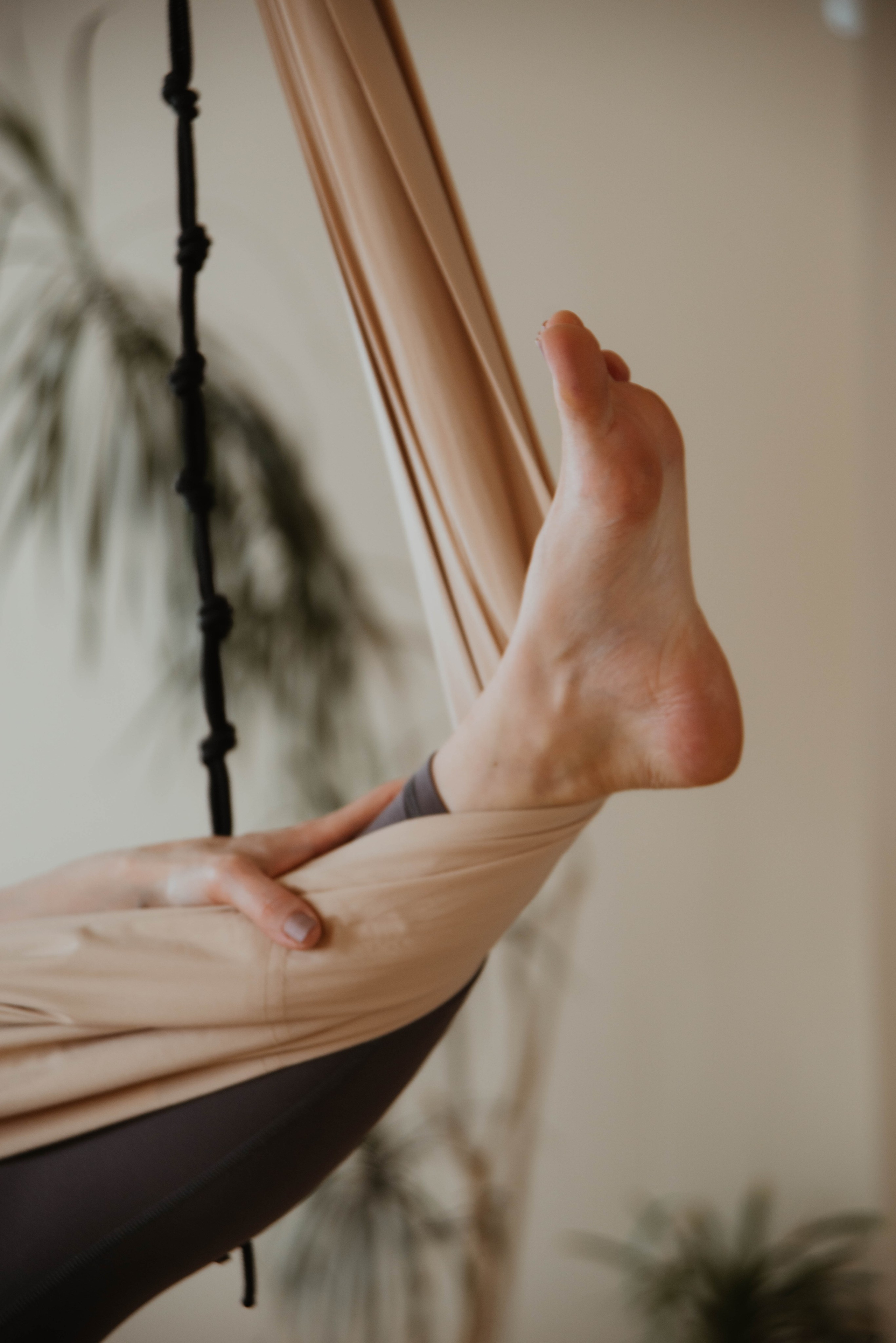 Визуал для тренера по аэройоге. Ксения Glossa. Портретный и репортажный фотограф в Самаре