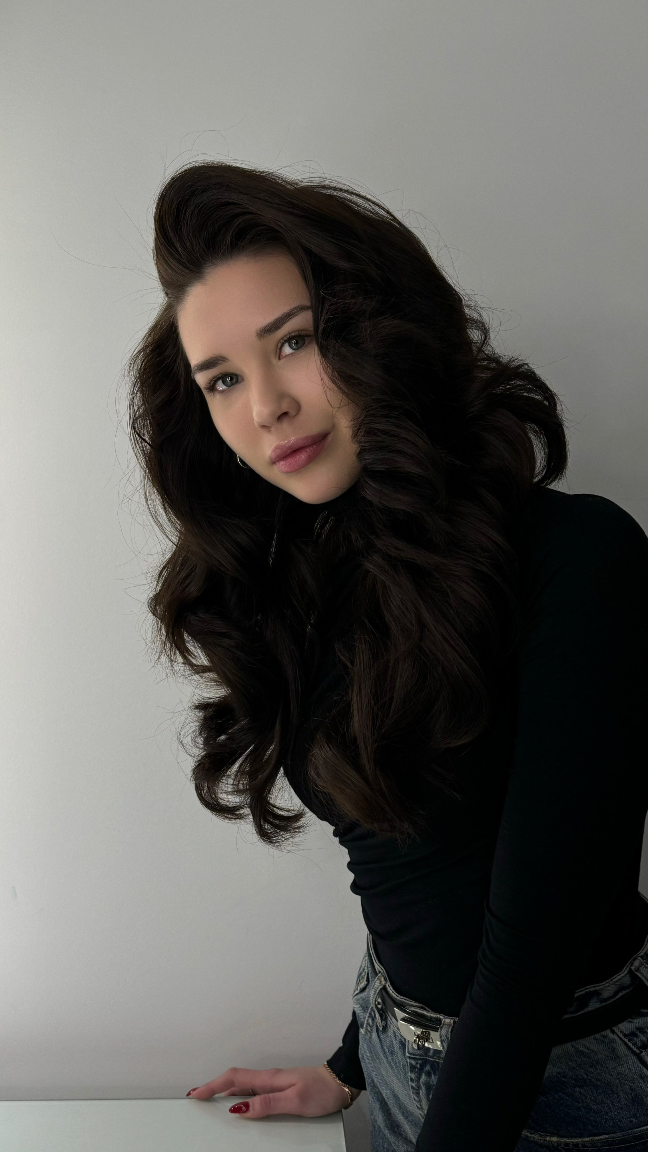 Образы. Студия визажистов, стилистов по прическам, бровистов и мастеров по ресницам