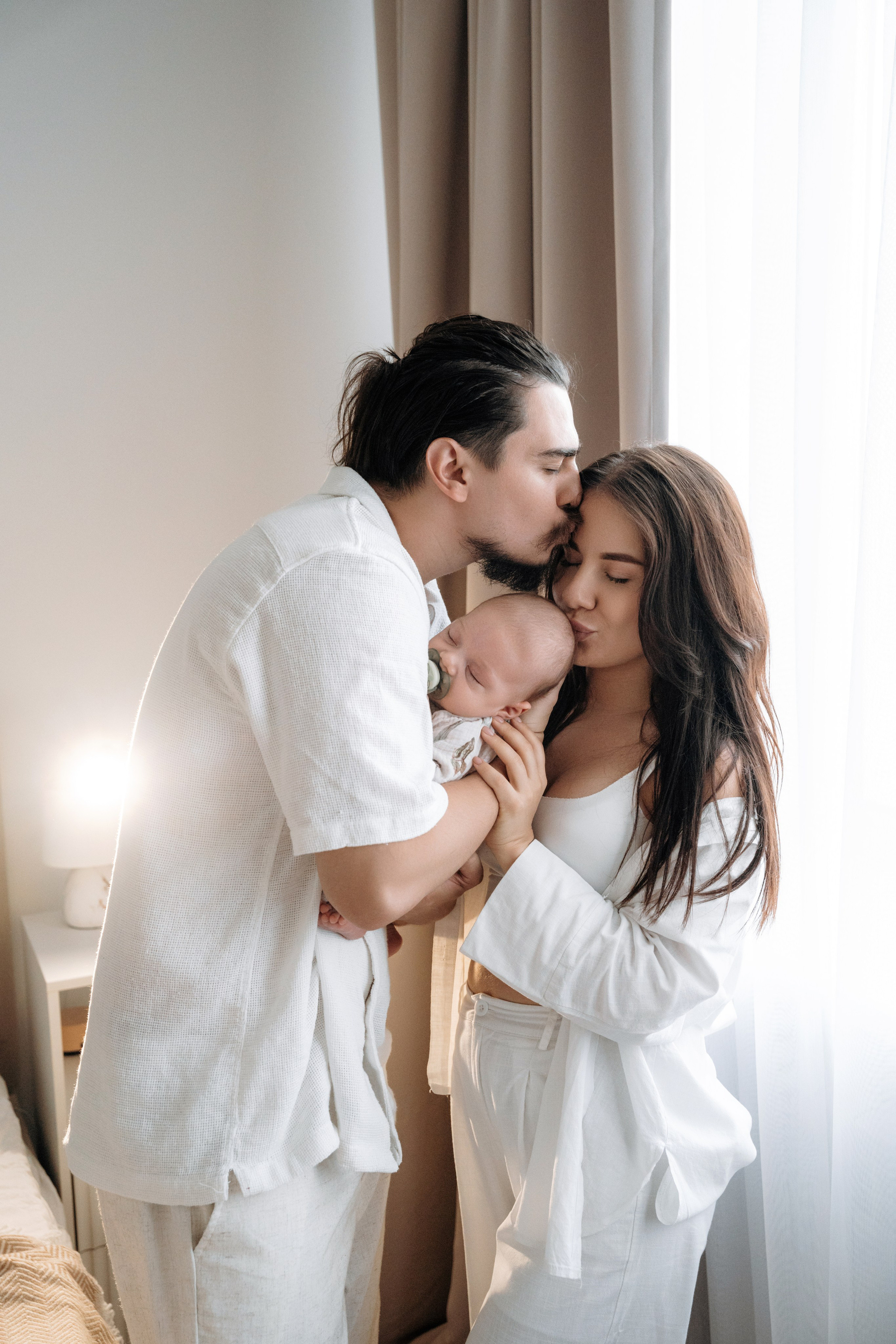 Малыш Марс дома с родителями. Семейный и свадебный фотограф в Ульяновске Арина Авдеева