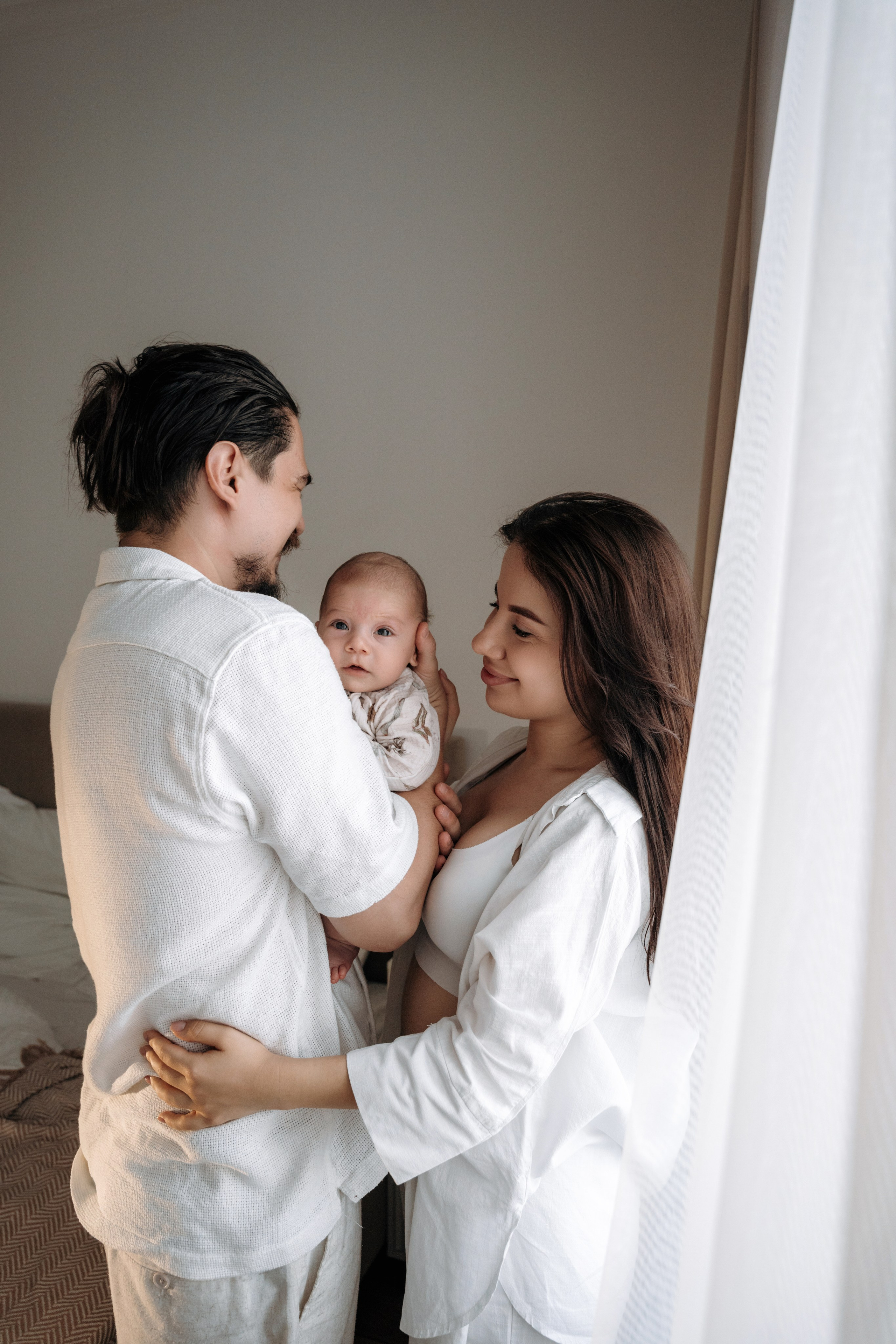 Малыш Марс дома с родителями. Семейный и свадебный фотограф в Ульяновске Арина Авдеева