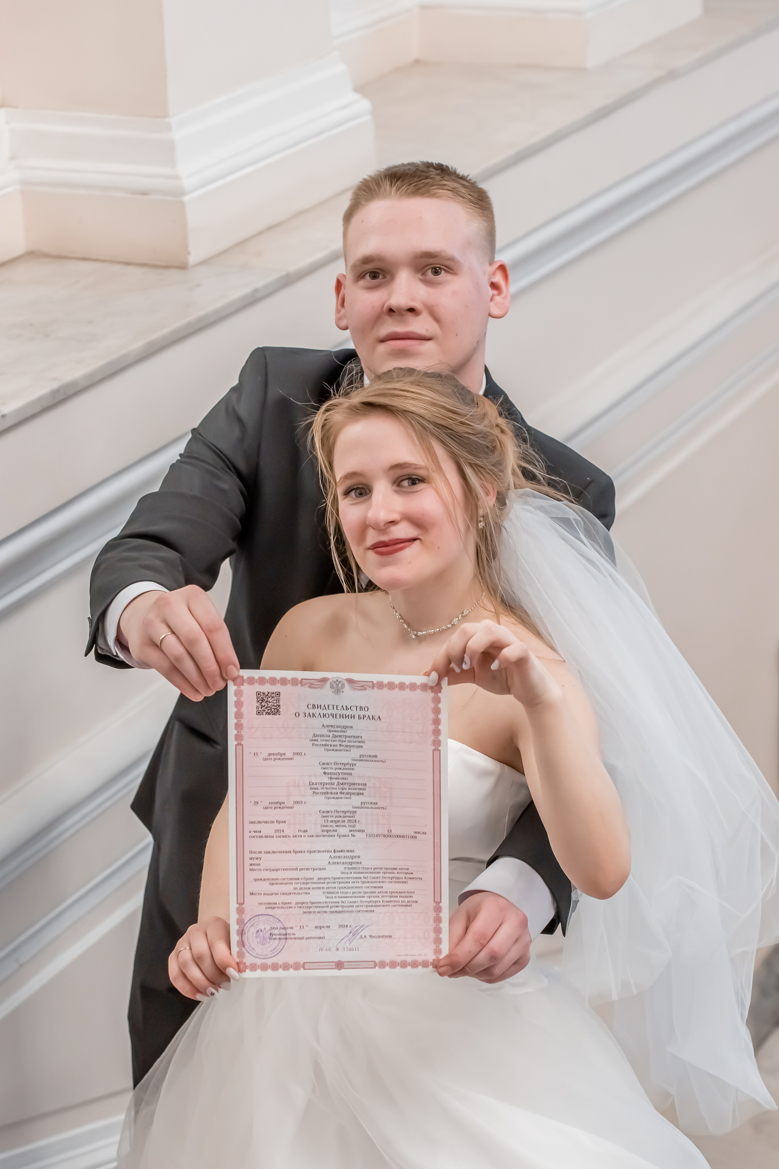 Закажите недорого услуги свадебного фотографа прямо сейчас.