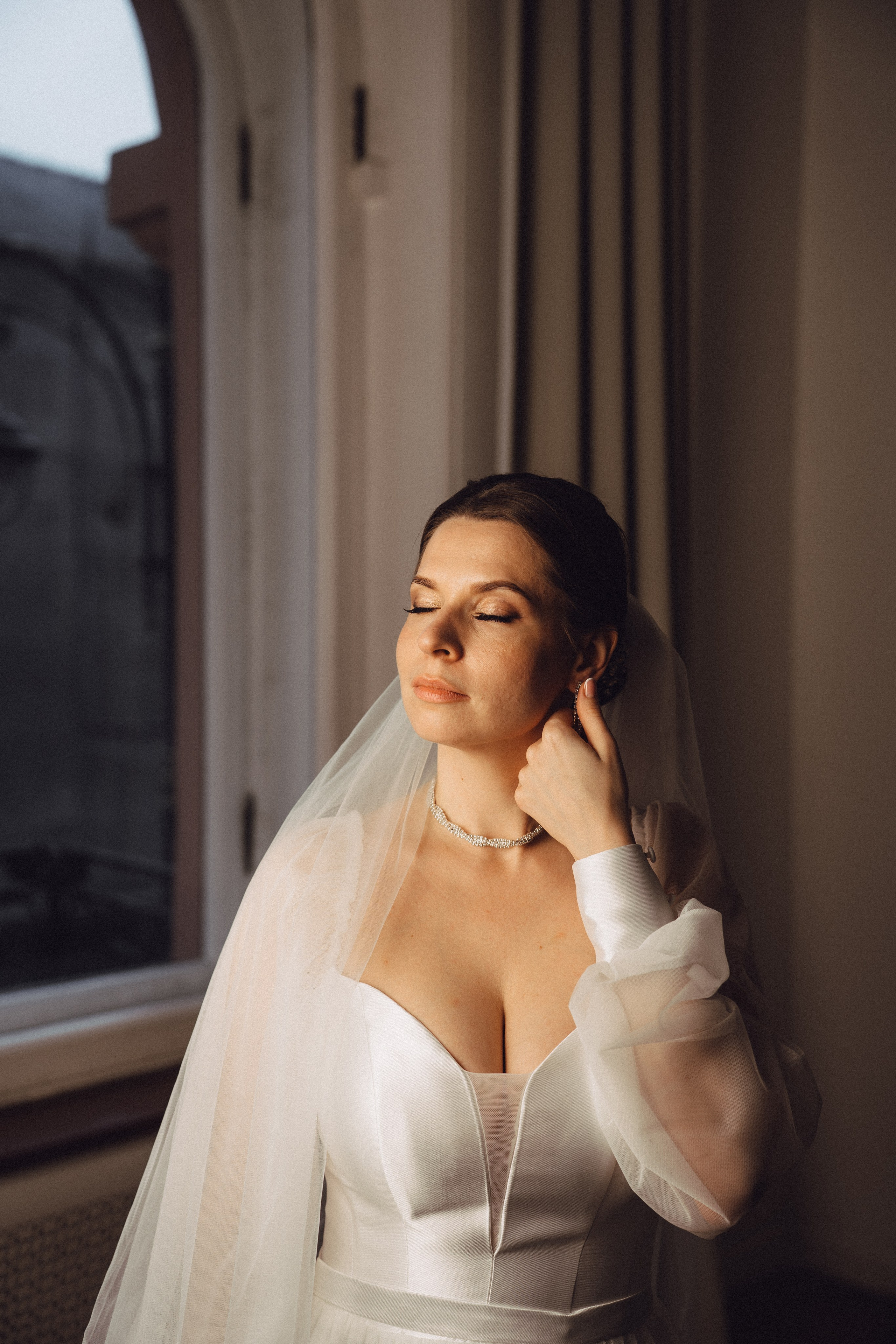 СВАДЕБНАЯ СЬЕМКА ВО ВТОРОМ ДВОРЦЕ (ДЕКАБРЬ) ТАКЖЕ СЬЕМКА В СТУДИИ НА ЧЕРНЫШЕВСКОЙ. Профессиональный фотограф, Санкт-Петербург — Виктория Богомолова