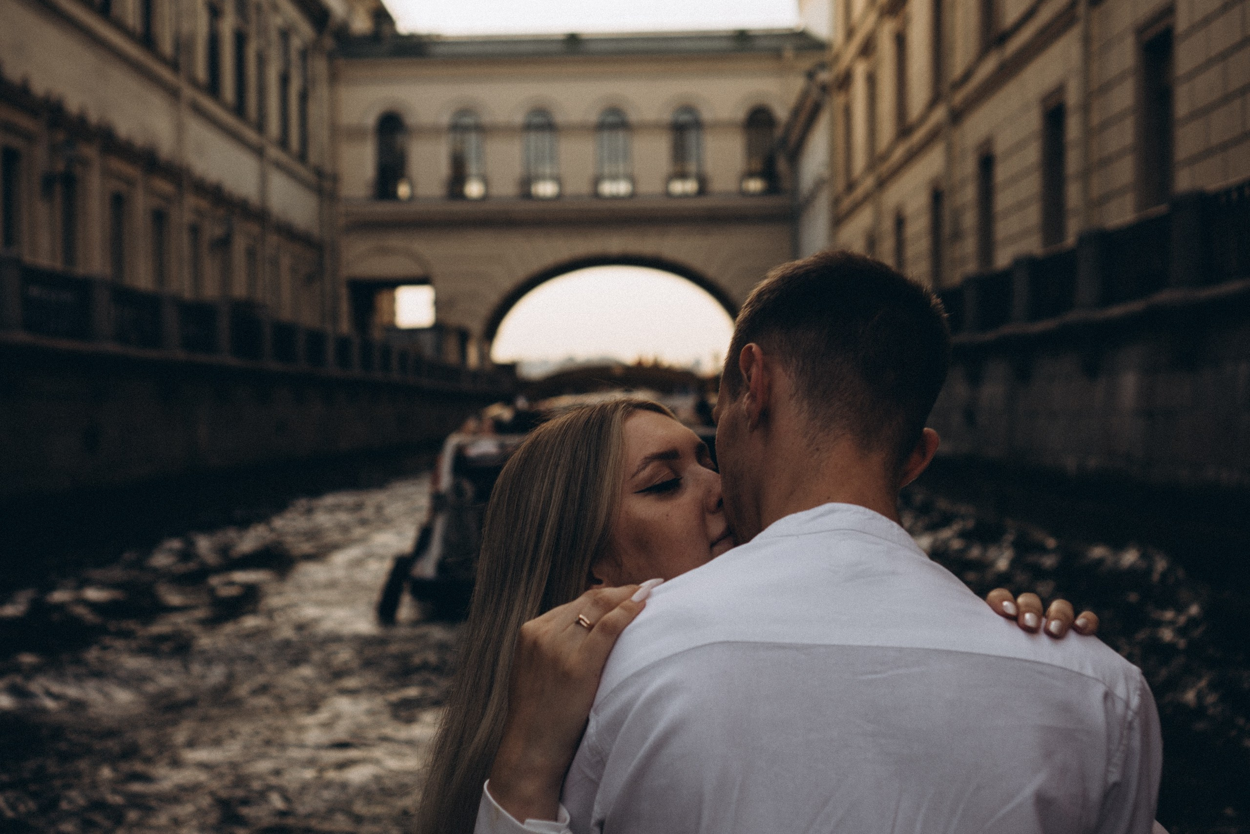 СВАДЕНБНАЯ СЬЕМКА НА КАТЕРЕ ПО КАНАЛАМ САНКТ-ПЕТЕРБУРГА И В АКВАТОРИИ НЕВЫ. Профессиональный фотограф, Санкт-Петербург — Виктория Богомолова