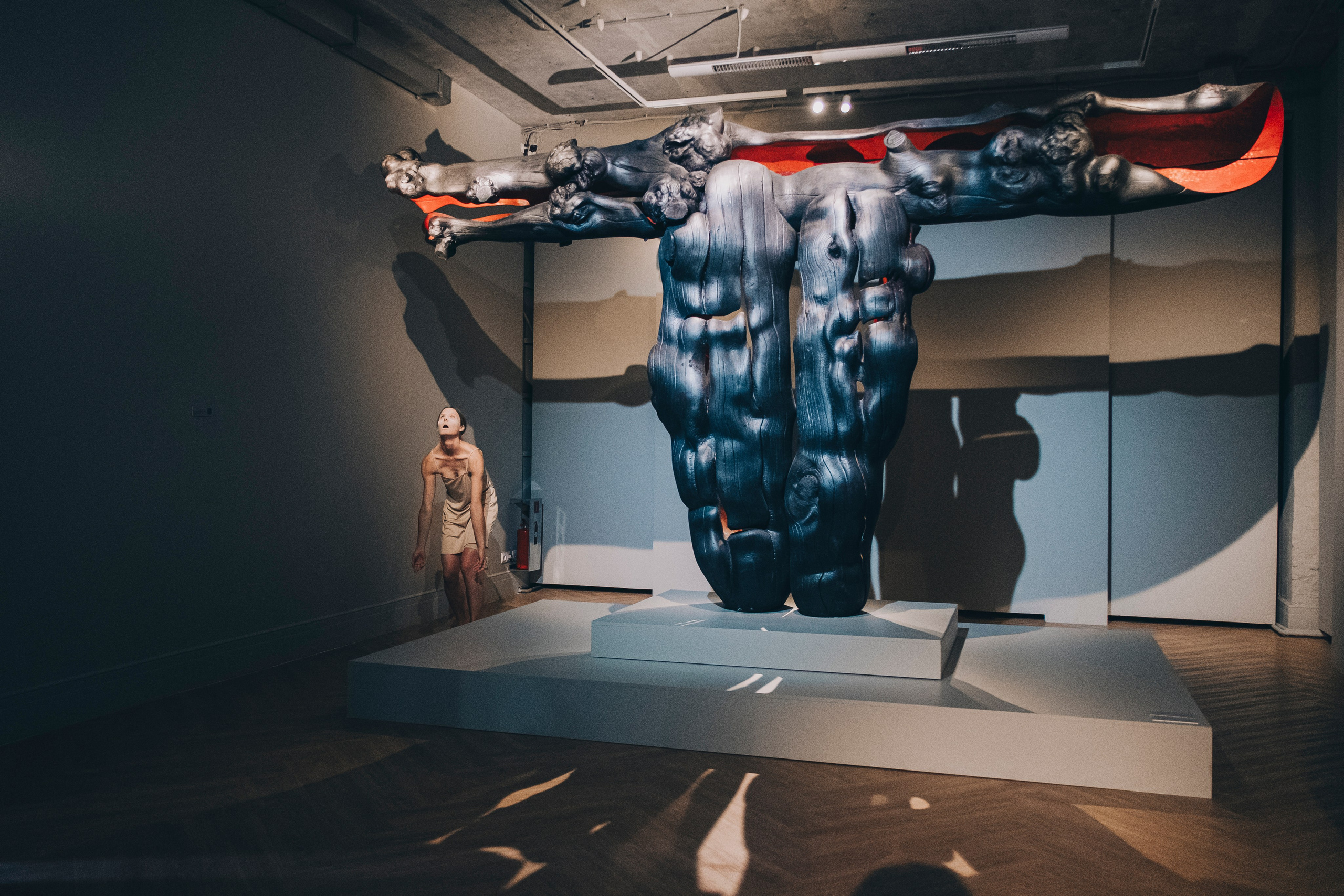 Перформанс в галерее. Фотограф в Иркутске Анна Мирошникова