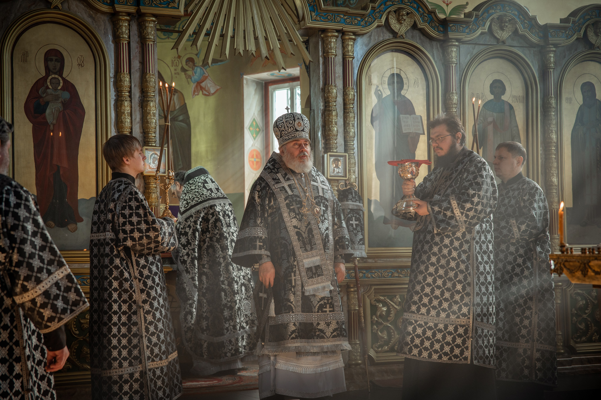 Преждеосвящение Даров. Храм Серафима Саровского. Церковный, семейный и репортажный фотограф Волгоград, Волжский