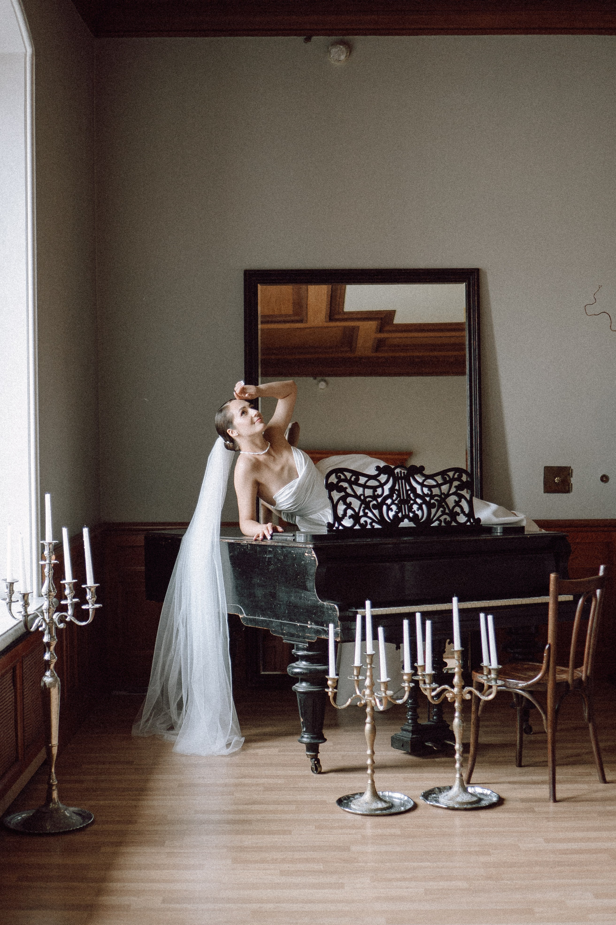 СВАДЕБНАЯ ПРОГУЛКА В САНТК-ПЕТЕРБУРГЕ (ИСАКИЕВСКИЙ СОБОР, ЗИМНЯЯ КАНАВКА, ЭРМИТАЖ И БОЛЬШАЯ МОРСКАЯ УЛИЦА). Профессиональный фотограф, Санкт-Петербург — Виктория Богомолова