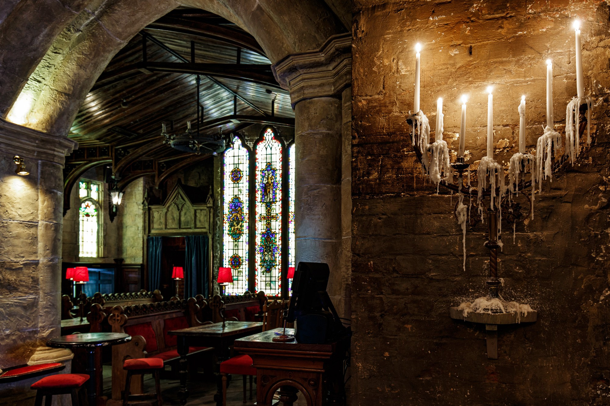 Black Swan. Photographer Ksenia Kolesnikova. Interior, Product, and Portrait Photography in Moscow