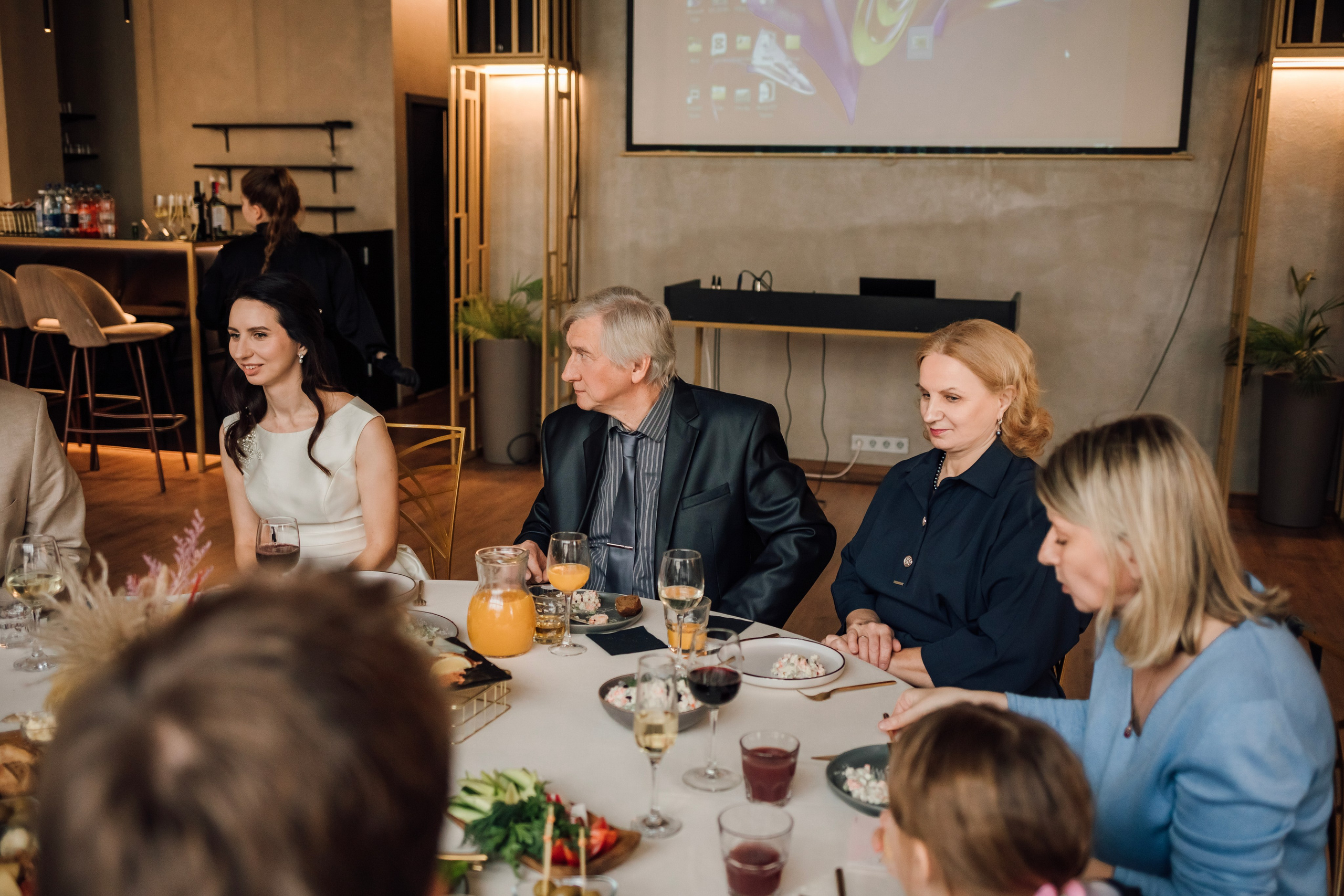 Таня и Миша. Свадьба в лофте. Свадебный и семейный фотограф в Москве Евгения Лисина