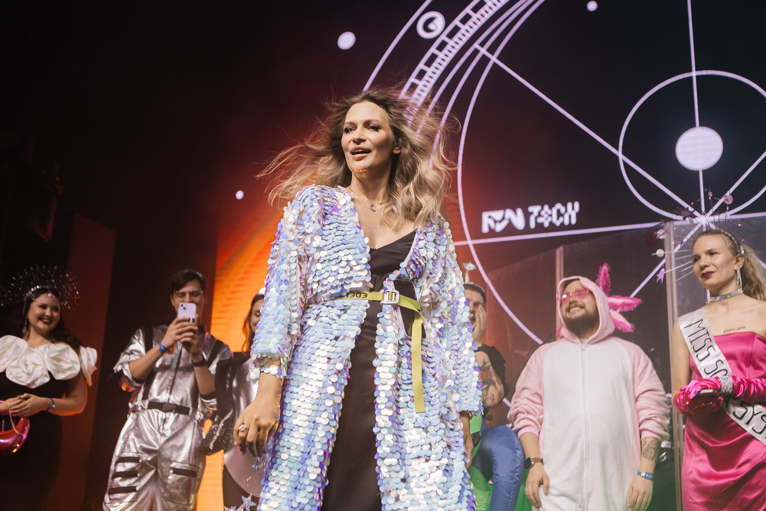 Loft Holl 2500 человек. Фотограф в Москве Дмитрий Жарков