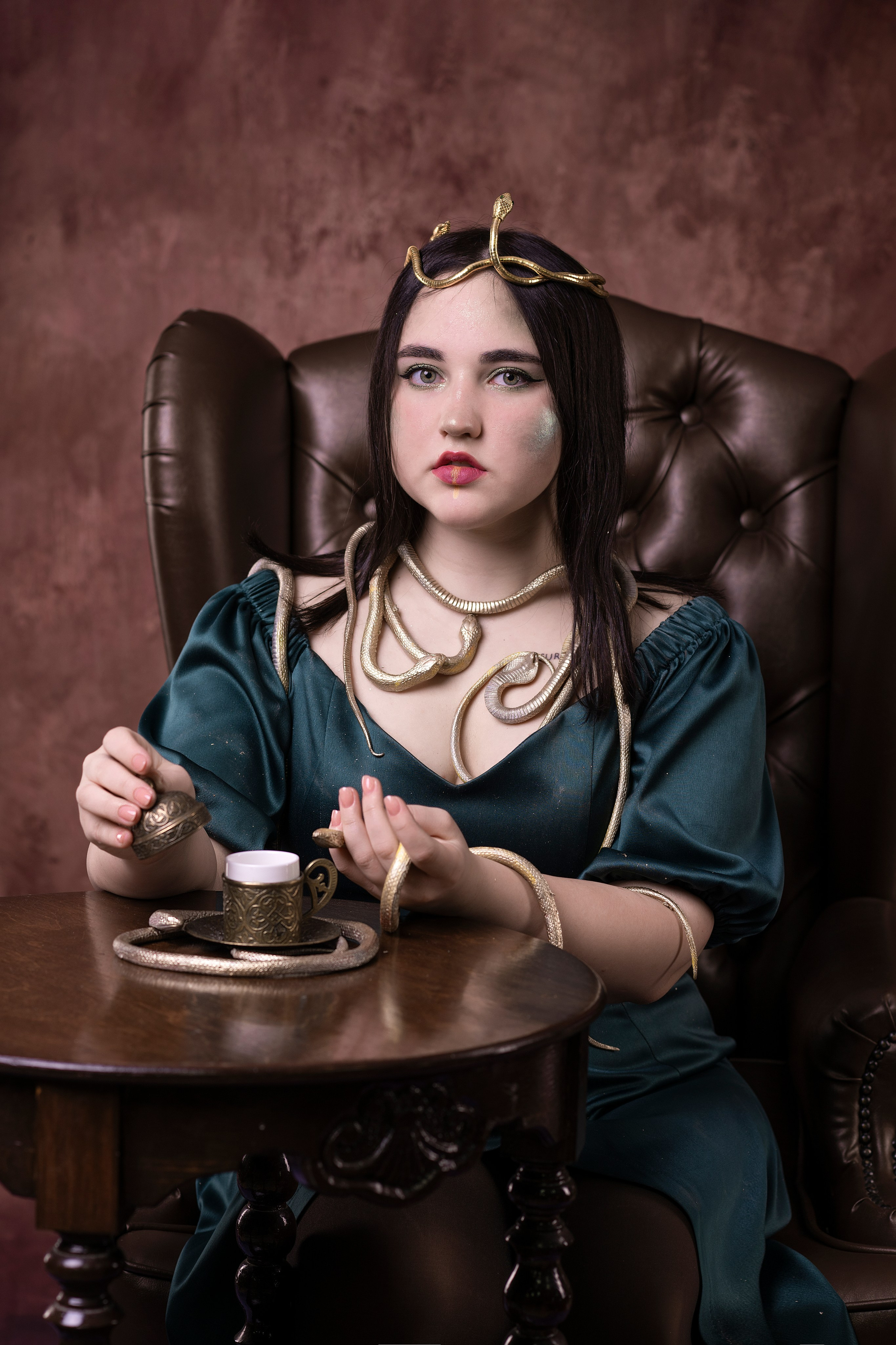 Повелительница змей. Главная