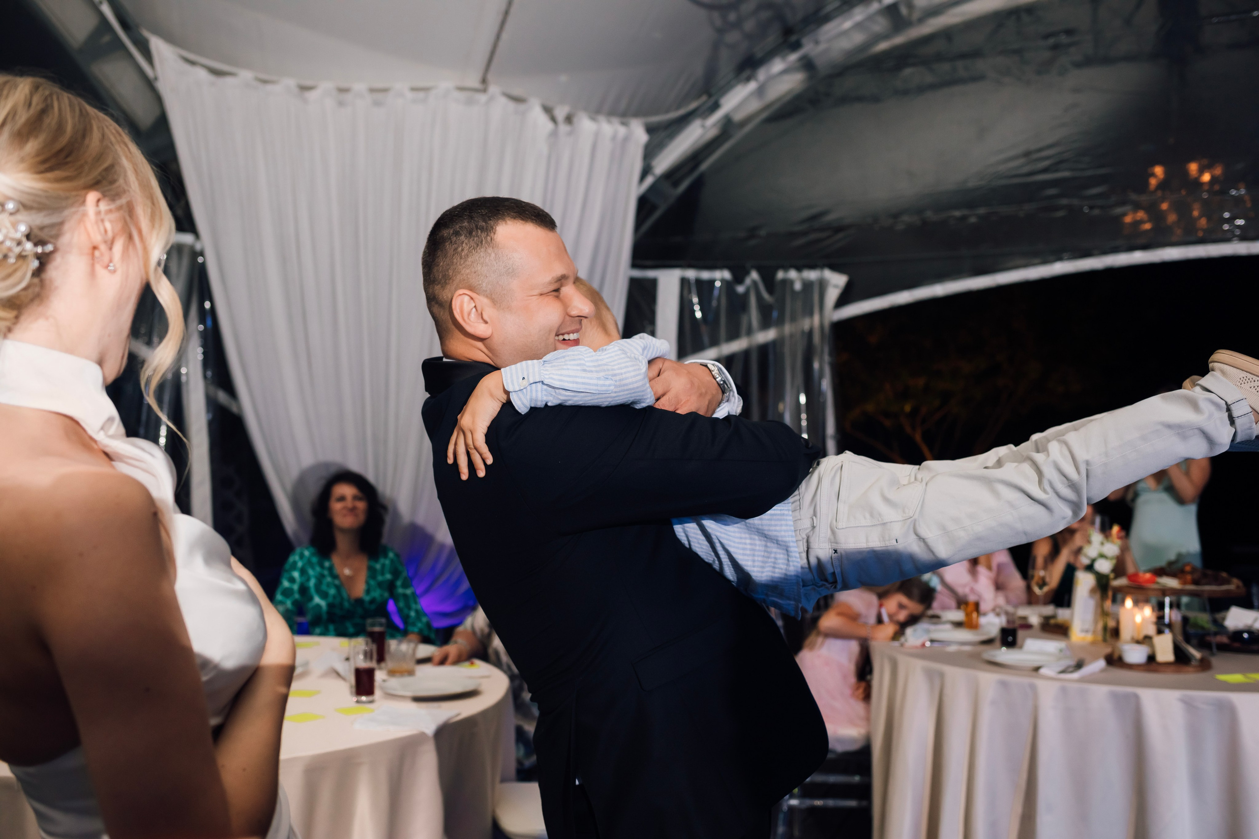 Ольга и Сергей. Свадьба в шатре. Свадебный и семейный фотограф в Москве Евгения Лисина