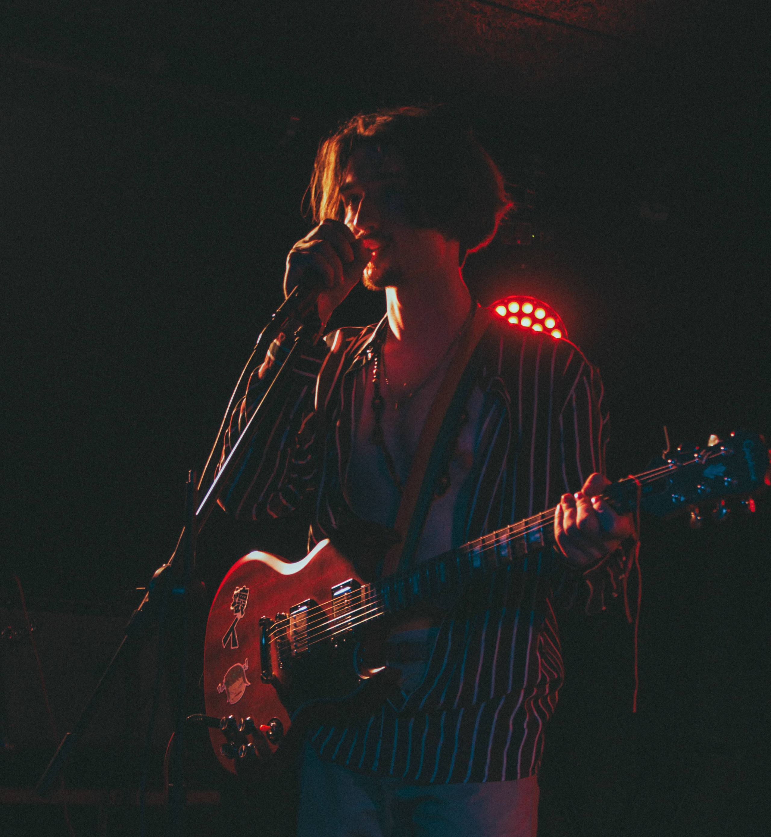 КВАРТИРНИКИ. Больше не греет