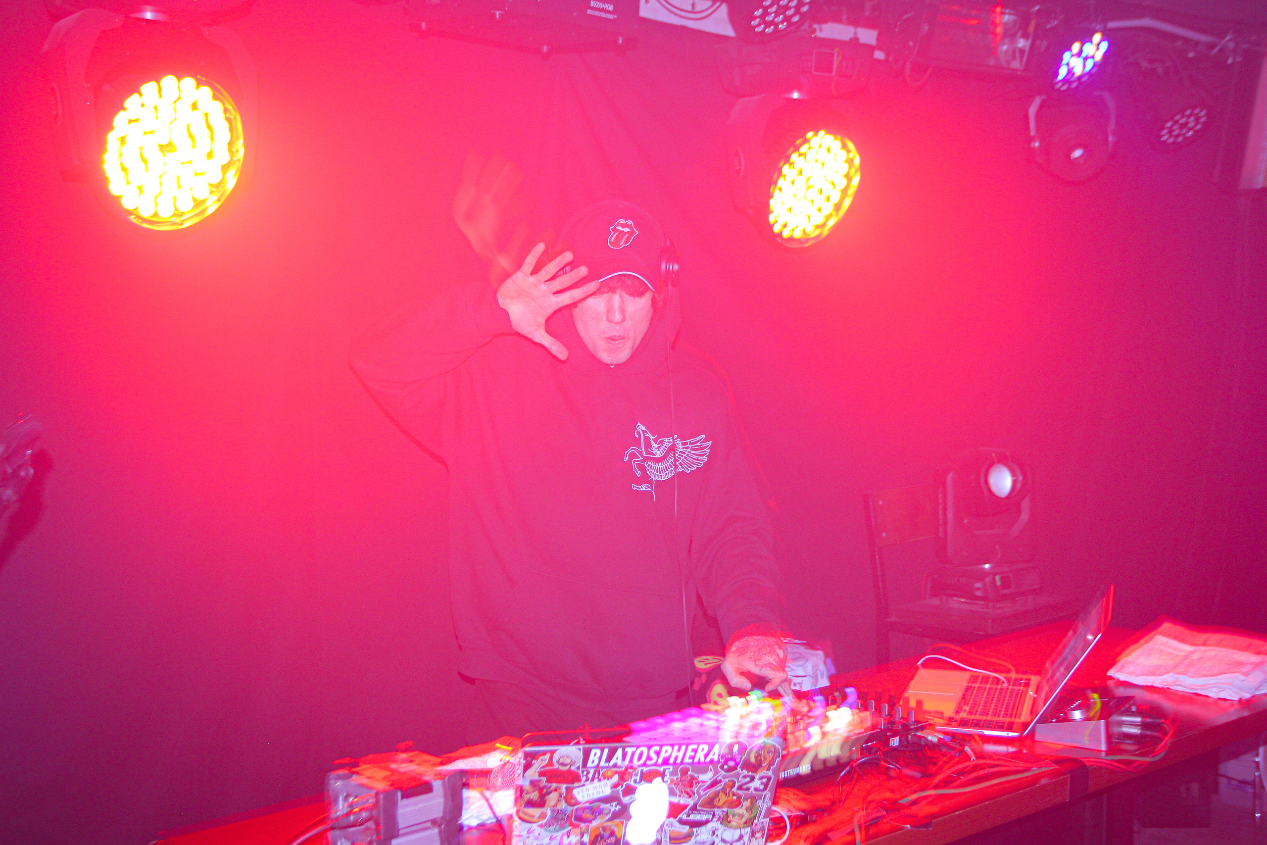 PUSSYKILLER. Больше не греет