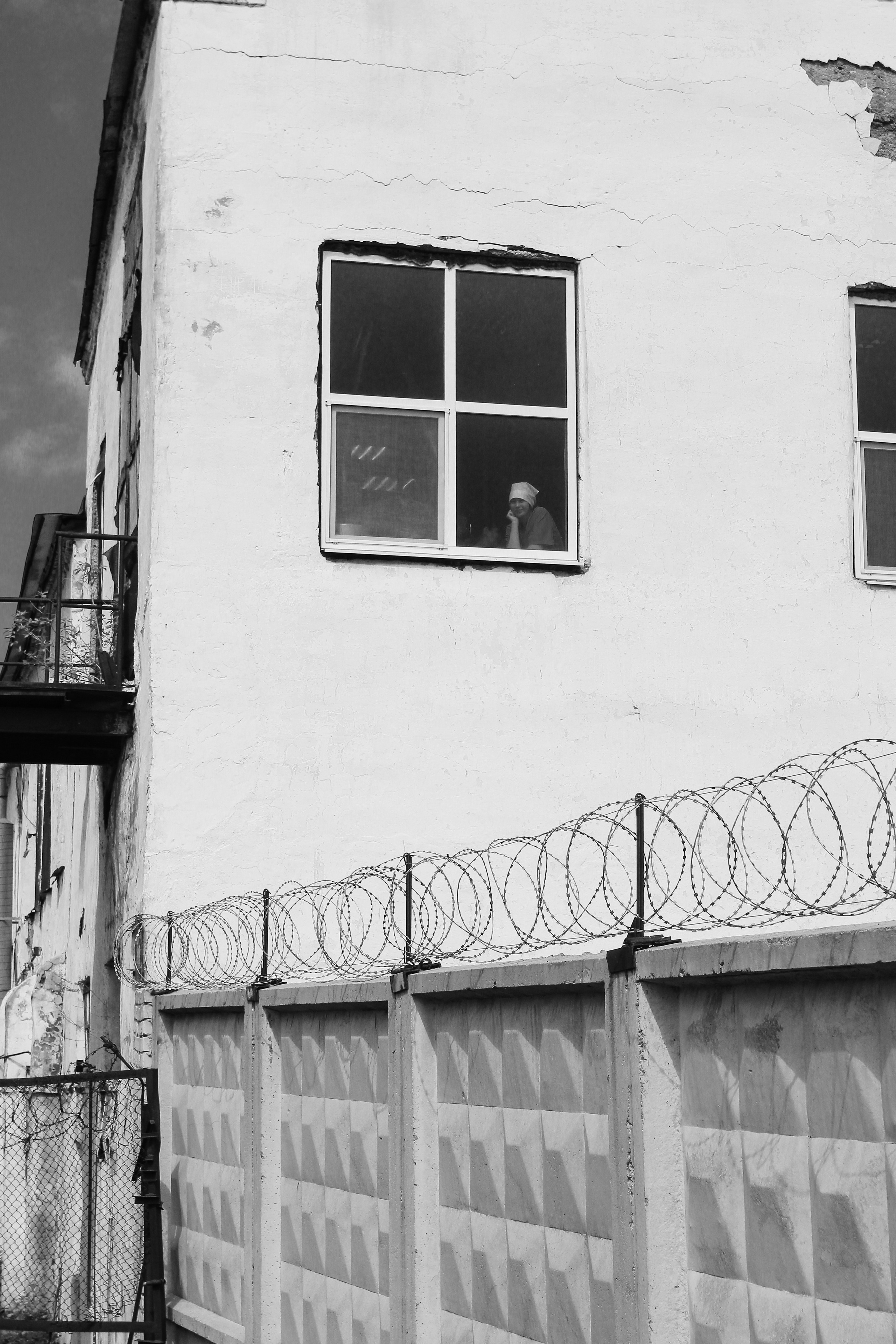 Здесь еще живут. Больше не греет