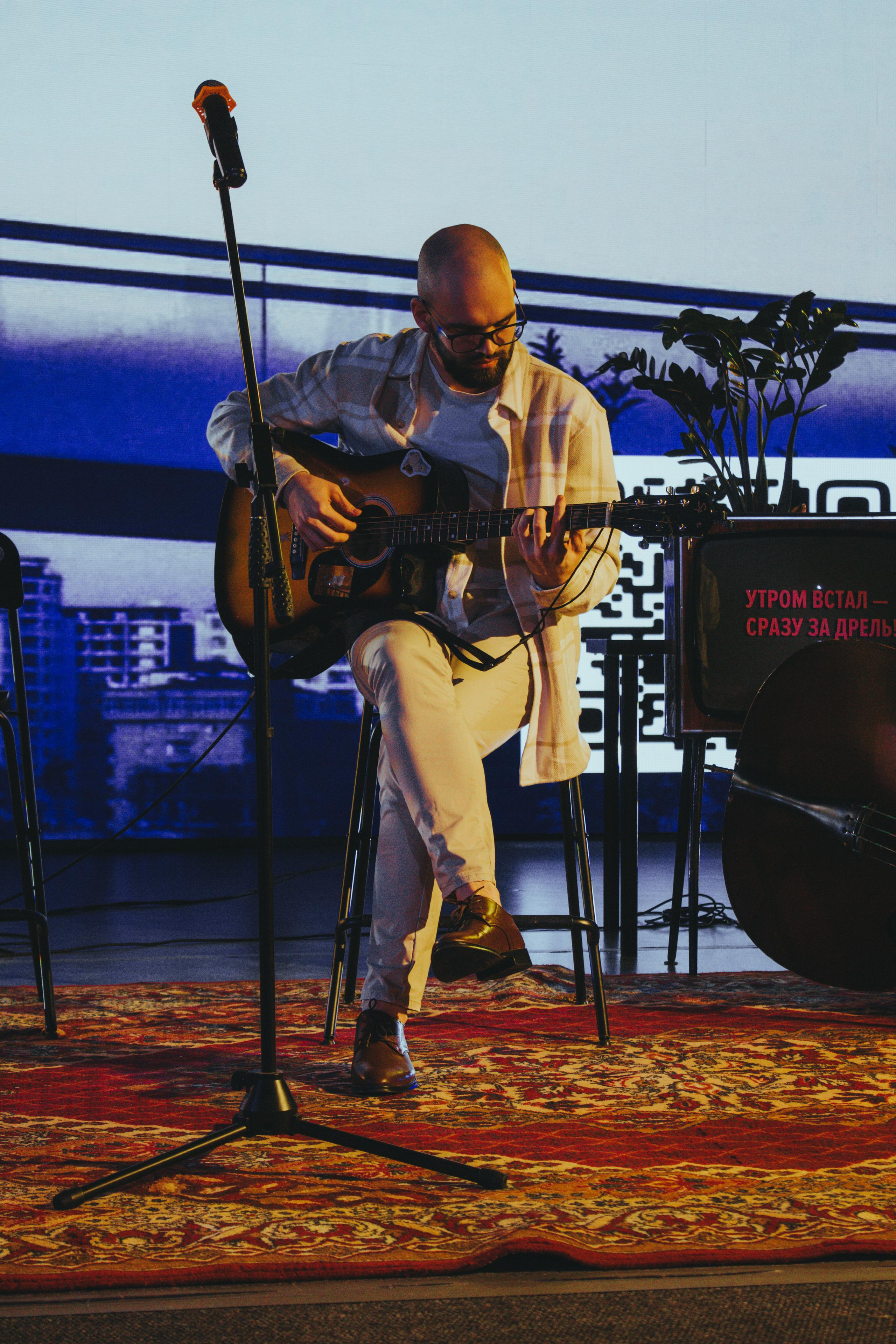 КВАРТИРНИКИ. Больше не греет