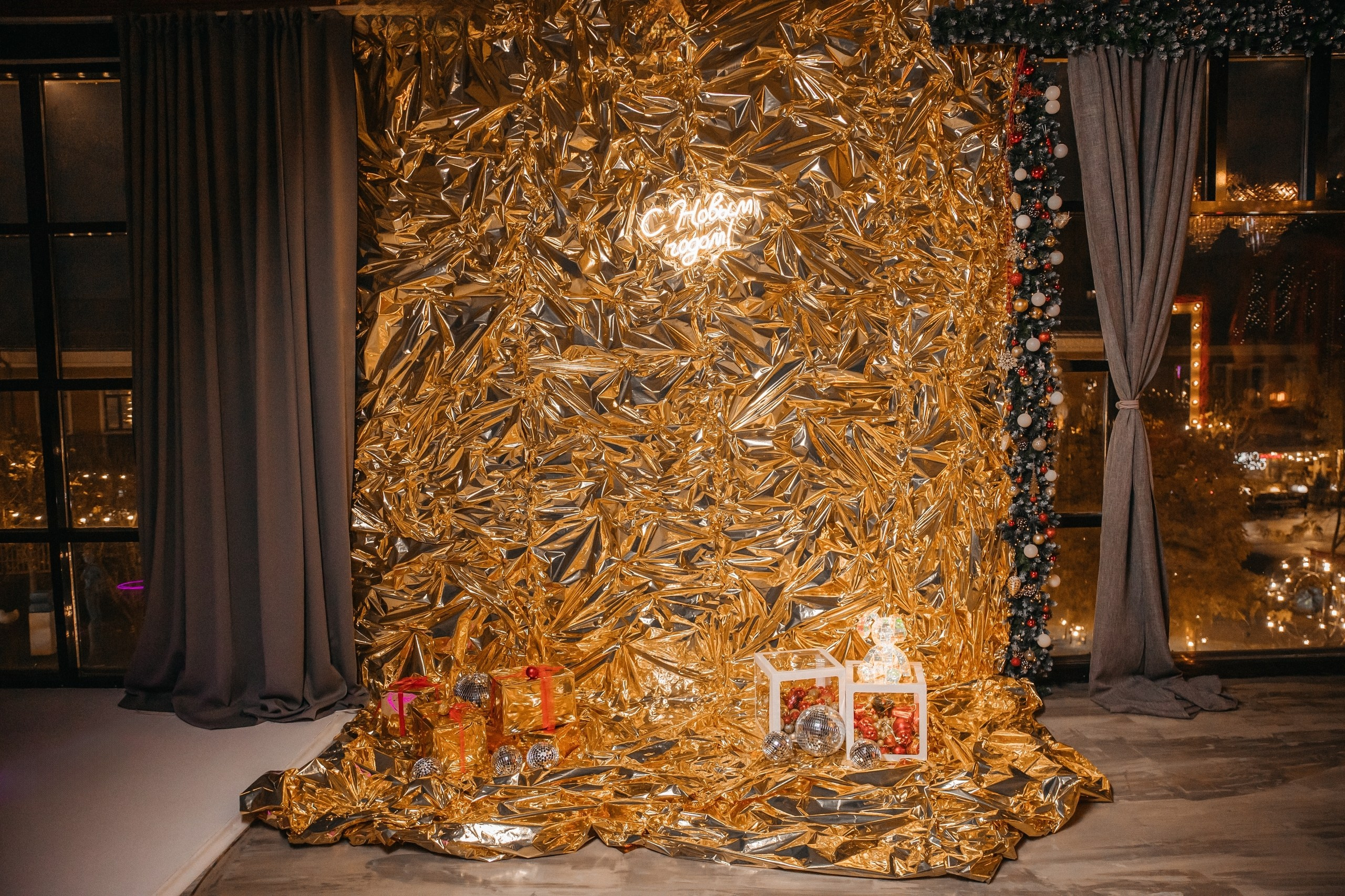 Новогодняя фотосессия в Туле. Портретный, семейный, свадебный фотограф. Бизнес, контент съёмка. Тула