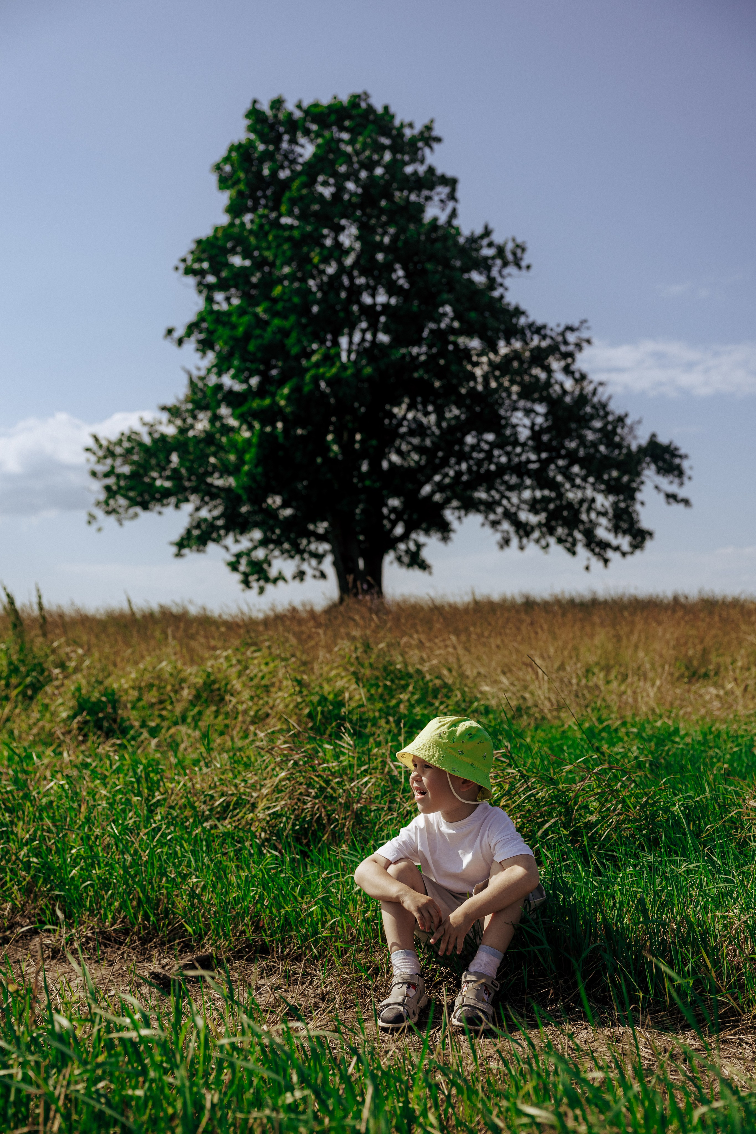 Семейный фотодень в фотостудии-даче, г. Пушкине и у легендарного Древа. Профессиональный фотограф в Санкт-Петербурге Александр Волосенцев