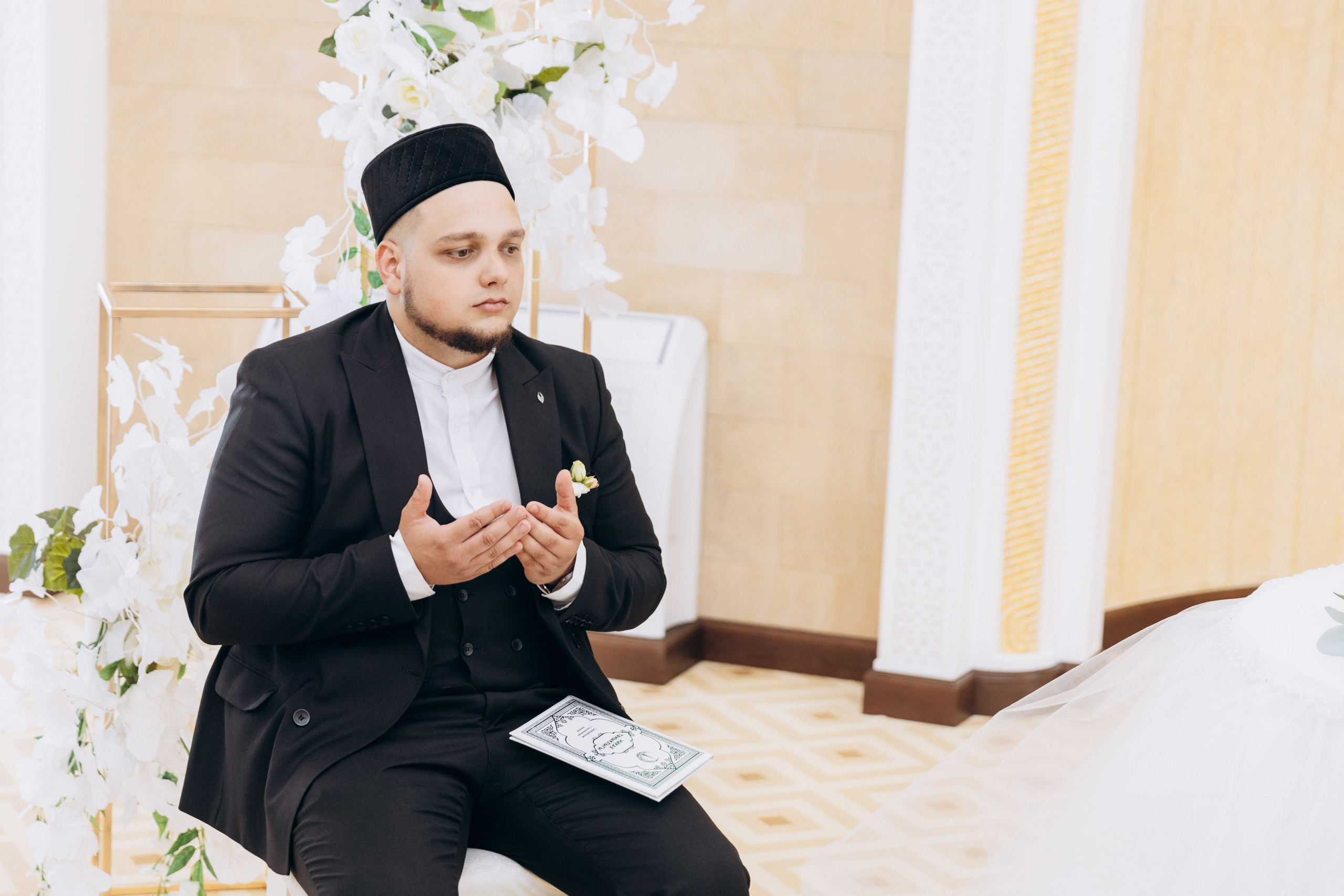 никах в мечети Ахмадзаки,  фотосессия в мечети Ахмадзаки, фотограф на никах Казань Ranas4you, образ невесты на никах, завязывание платка Казань, платье на никах Казань, фотограф на мусульманские свадьбы Ranas4you