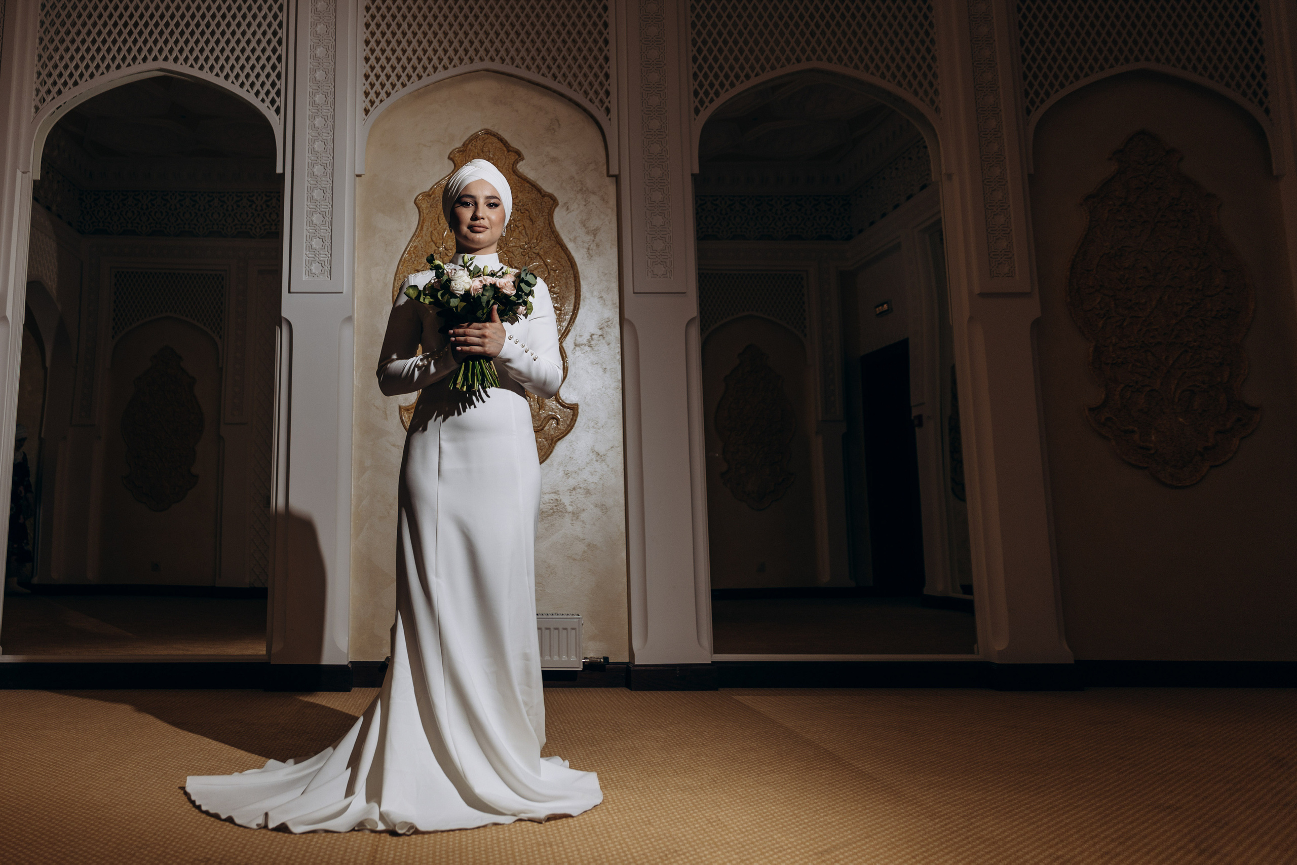 никах в мечети Ахмадзаки,  фотосессия в мечети Ахмадзаки, фотограф на никах Казань Ranas4you, образ невесты на никах, завязывание платка Казань, платье на никах Казань, фотограф на мусульманские свадьбы Ranas4you